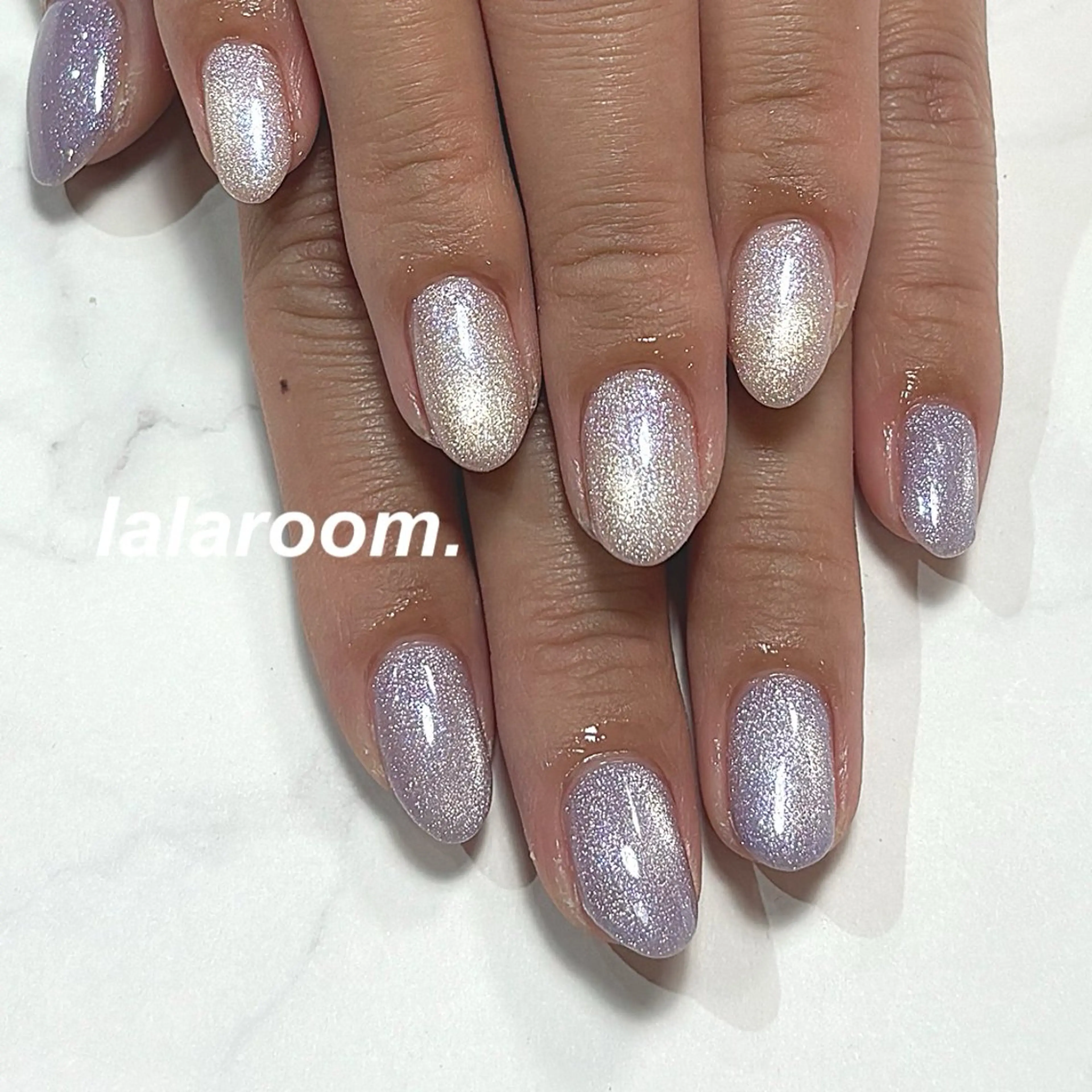 ネイル キラキラネイル マグネットネイル オフィスネイル ワンカラーネイル シンプルネイル ハンドネイル lalaroom. nailsalon航空公園店所属・lala room.のネイルデザイン