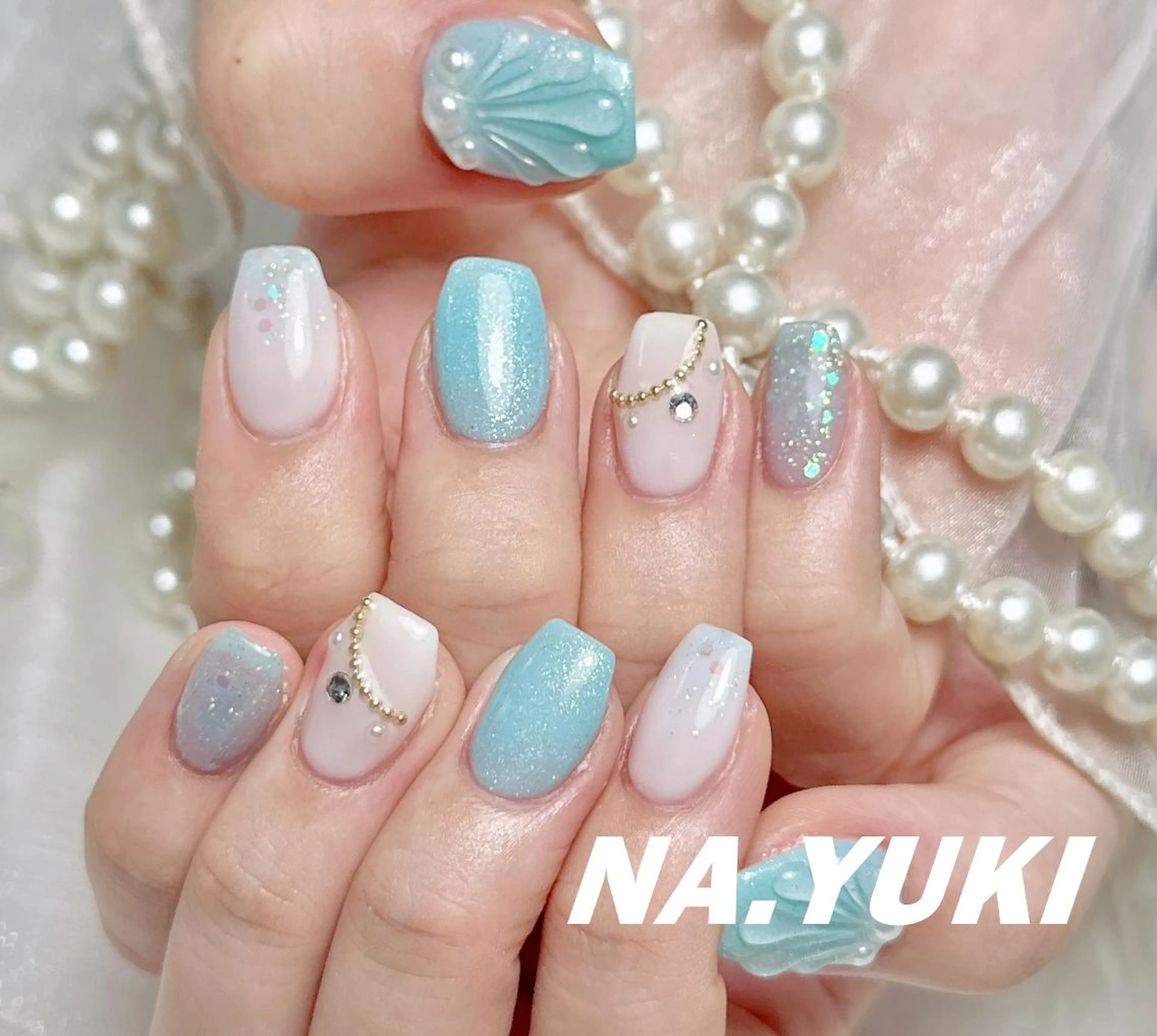 ネイル ハンドネイル ハンドケア 🌷 Mooning 🌷のネイルデザイン