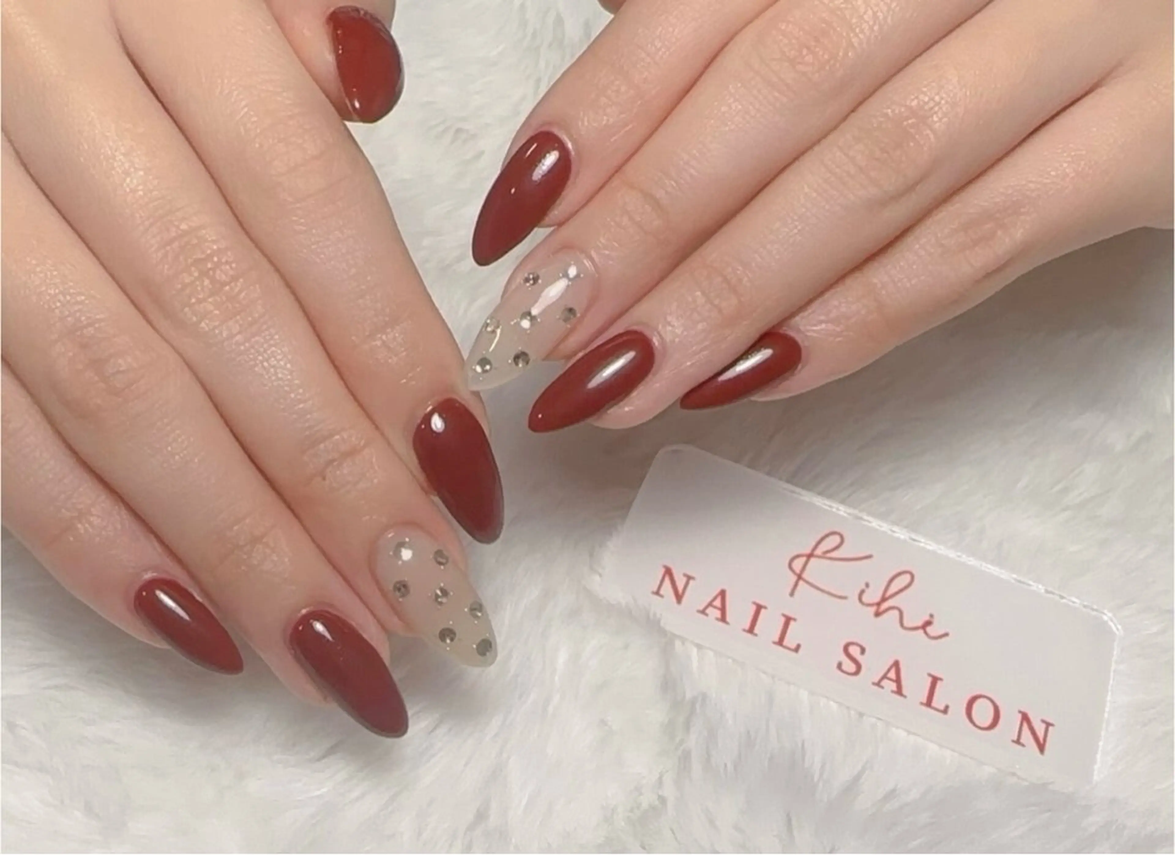 ネイル フレンチネイル ジェルネイル グラデーション キラキラネイル 韓国ネイル 清水 ユナのネイルデザイン