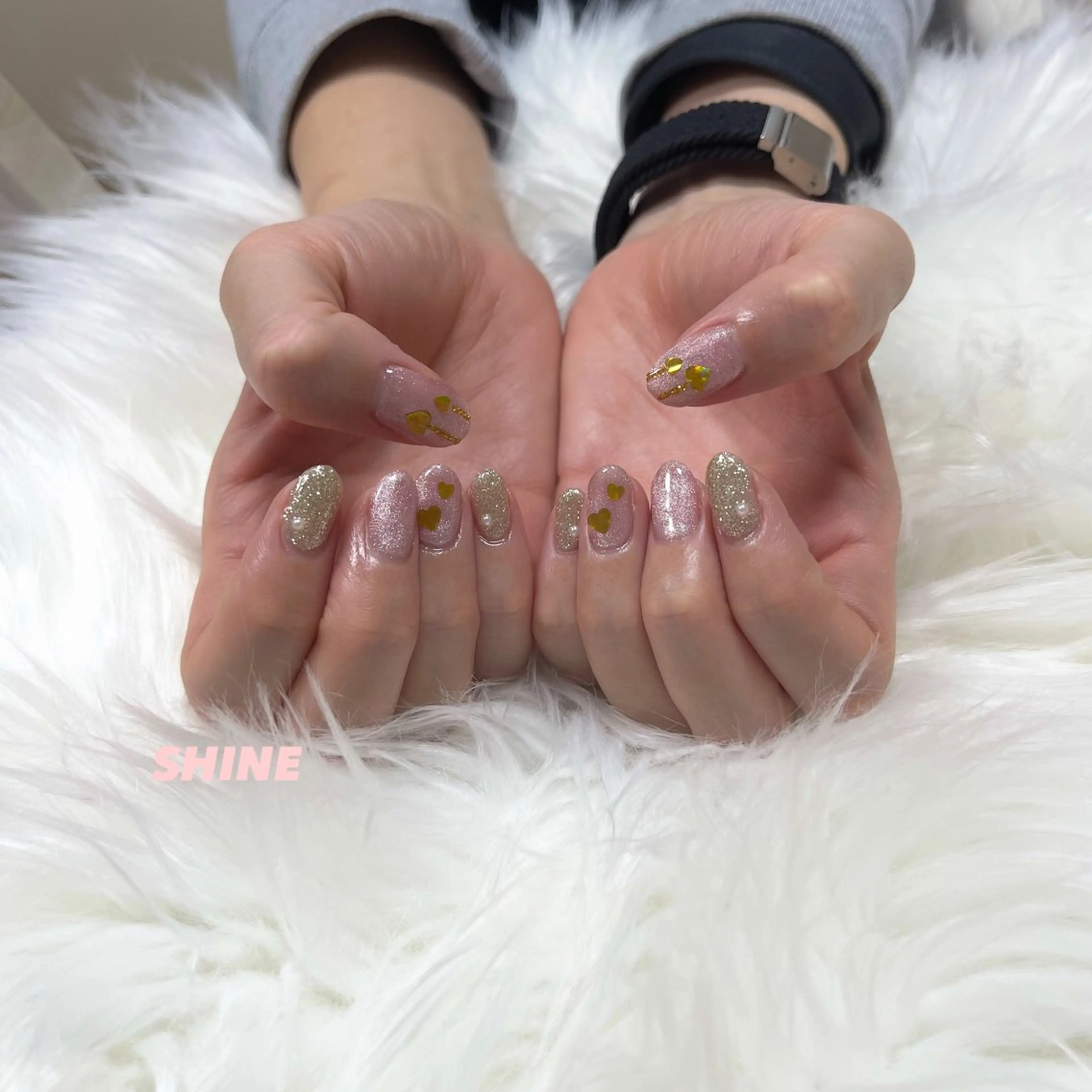 ネイル ハート マグネットネイル SHINE nail salonのネイルデザイン