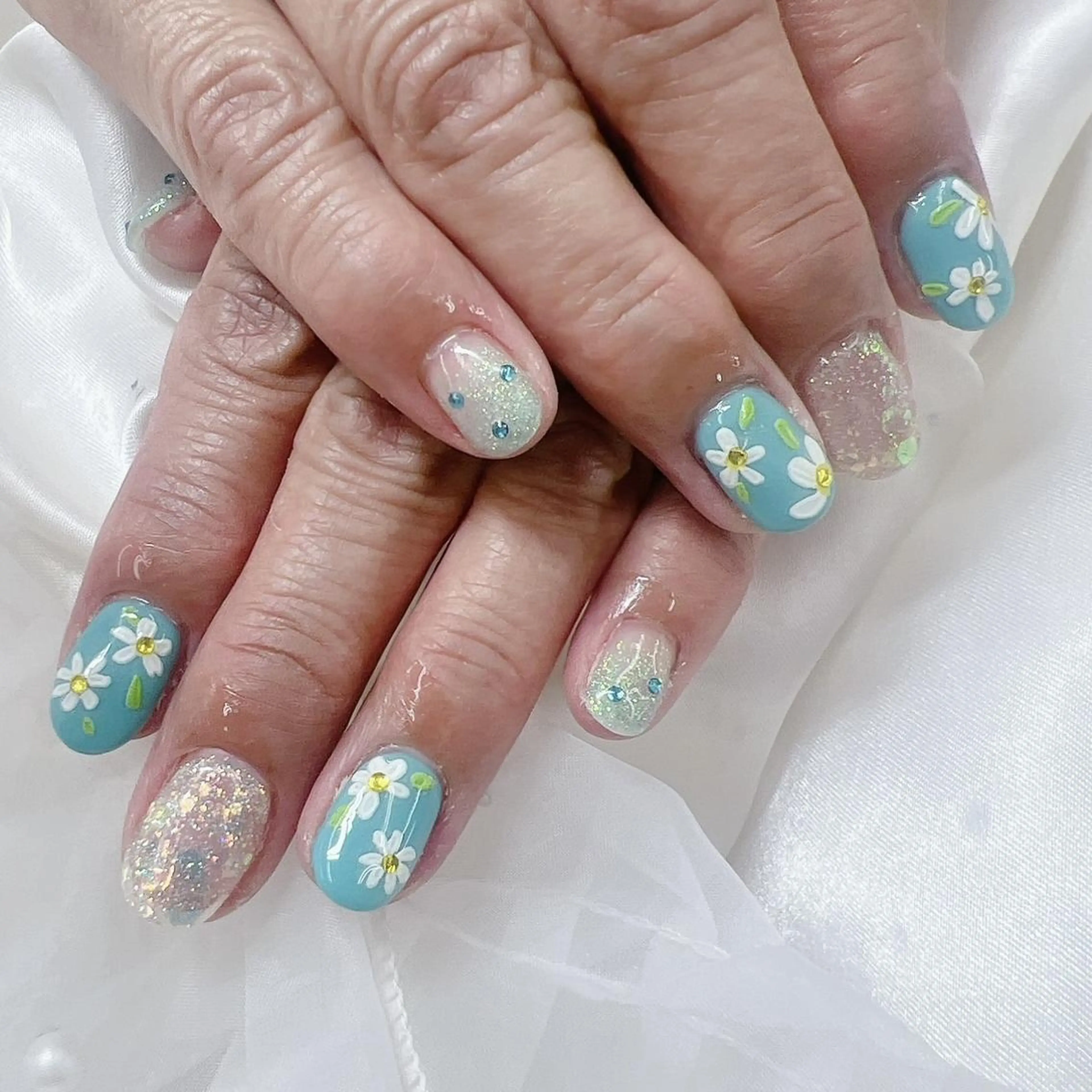 ネイル Nail salon Honey Beeのネイルデザイン