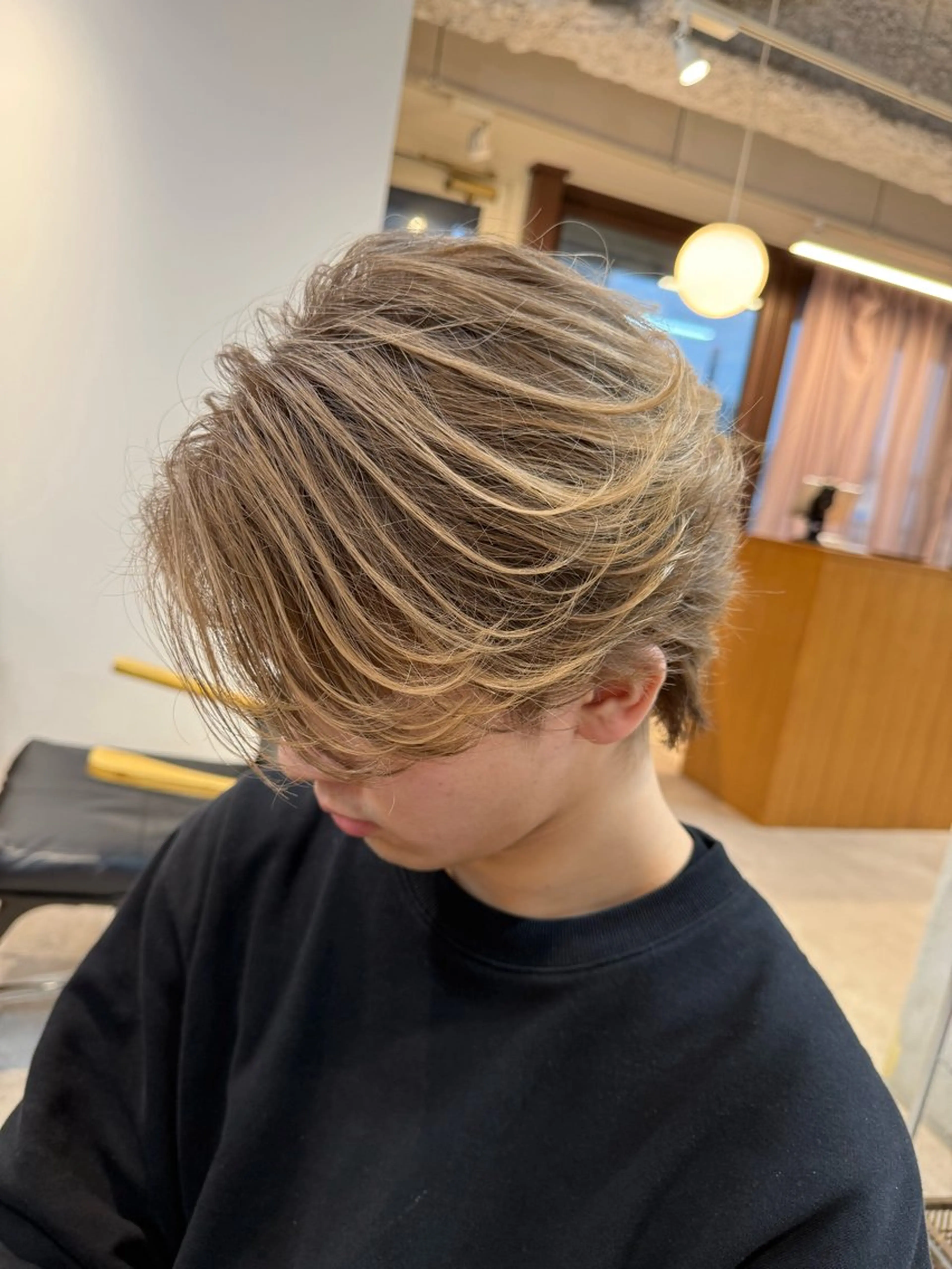 カラー メンズ メンズブリーチ ブリーチ デザインカラー カット ヘアカラー 岡本 太陽☀️のヘアスタイル