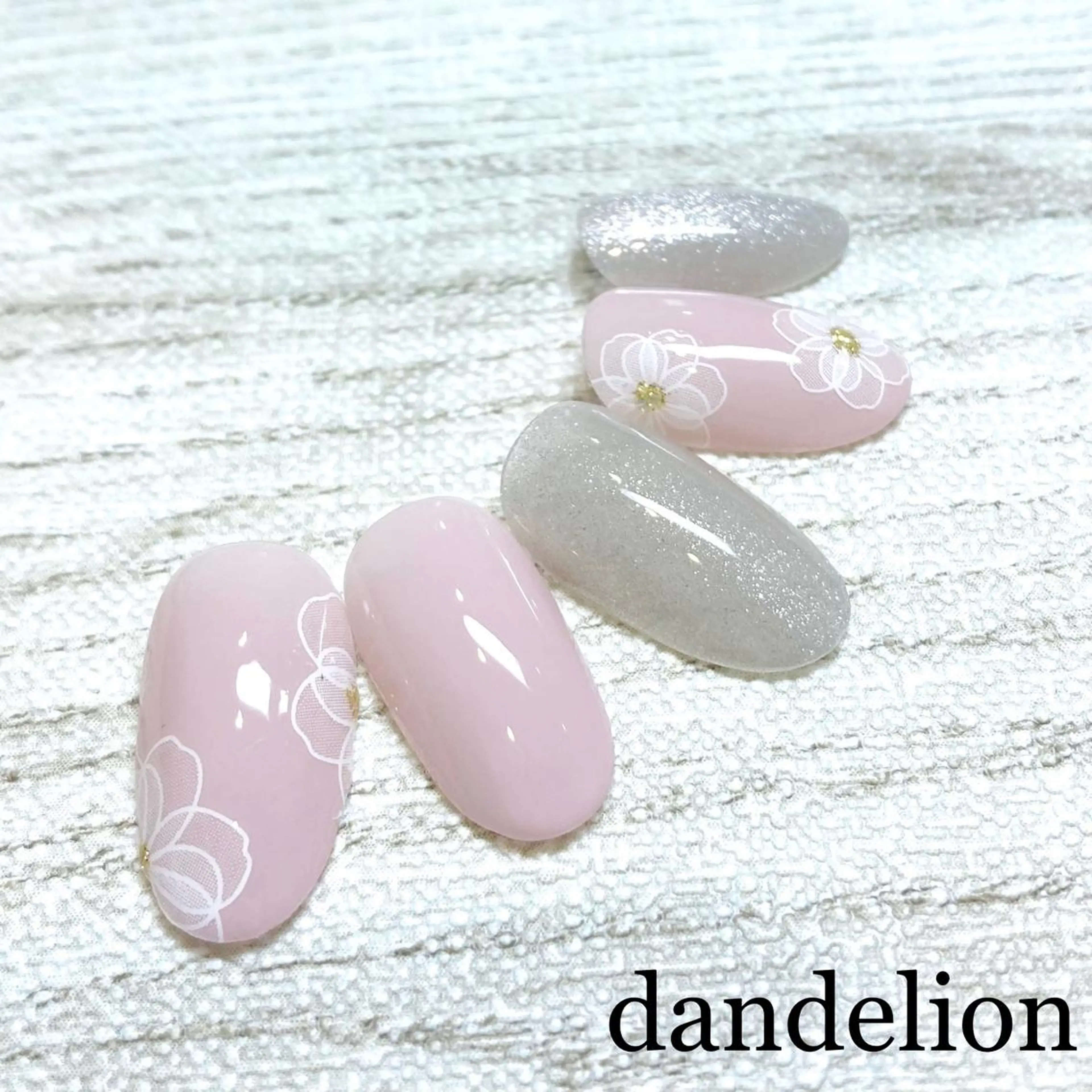 ネイル ハンドネイル ハンドケア dandelion ダンデライオンのネイルデザイン