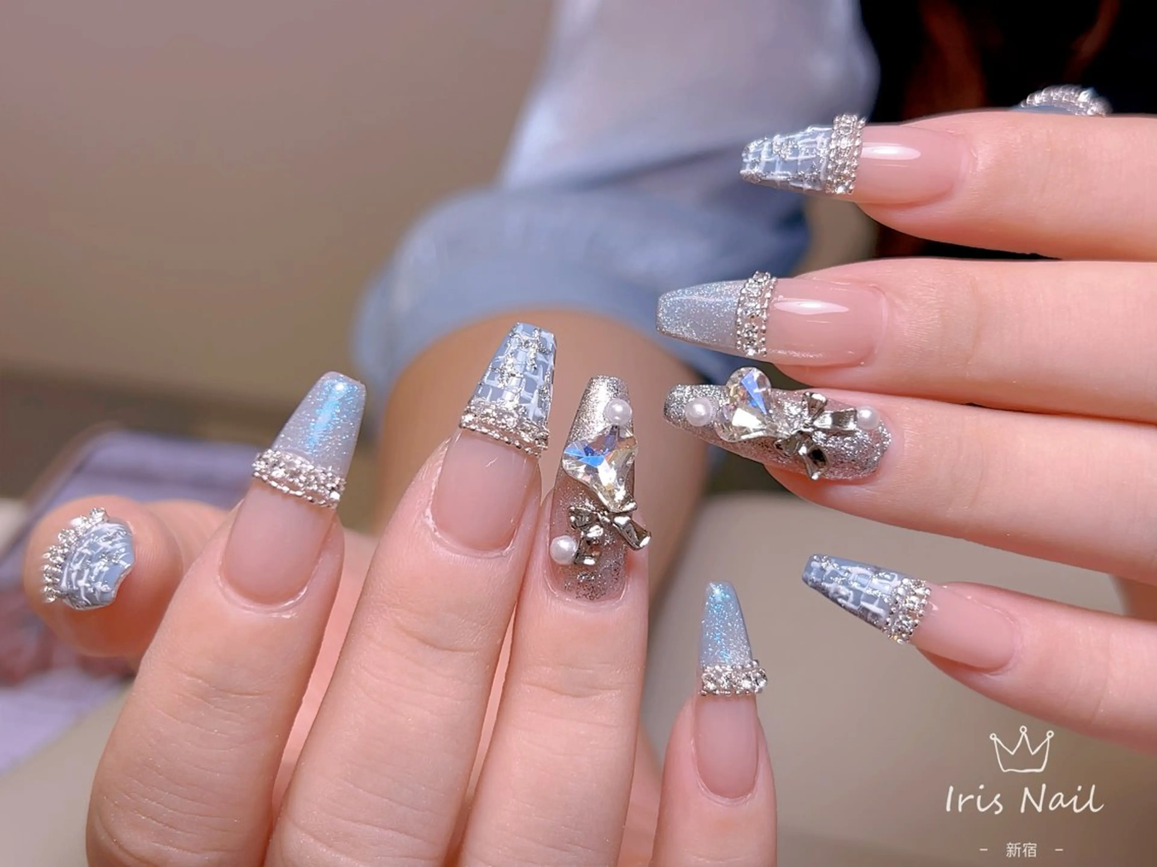 ネイル フレンチネイル ジェルネイル グラデーション 韓国ネイル マグネットネイル ハンドネイル 【長さ出し】 IRIS NAILのネイルデザイン