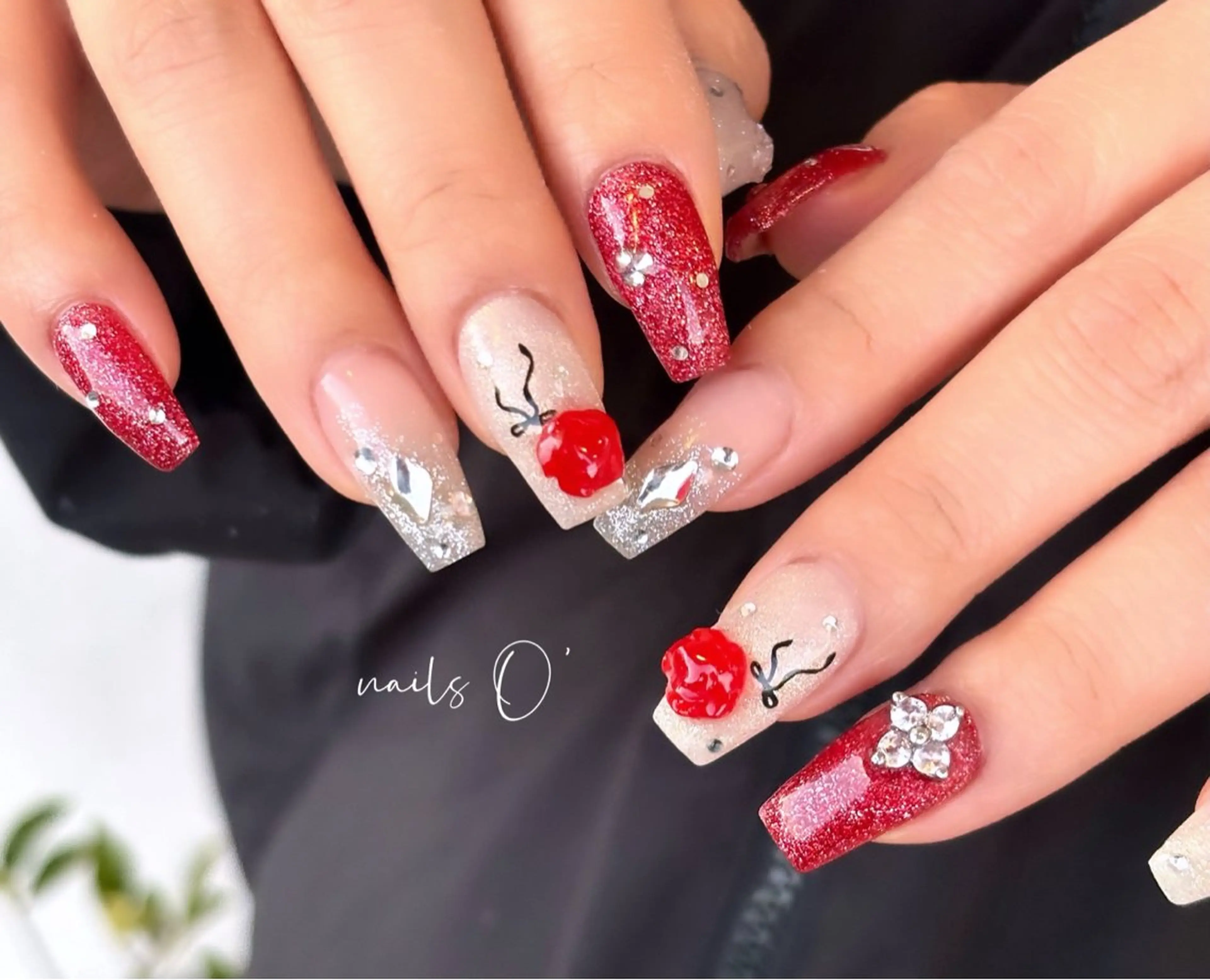 ネイル 大人可愛いネイル🎗 Hinaのネイルデザイン