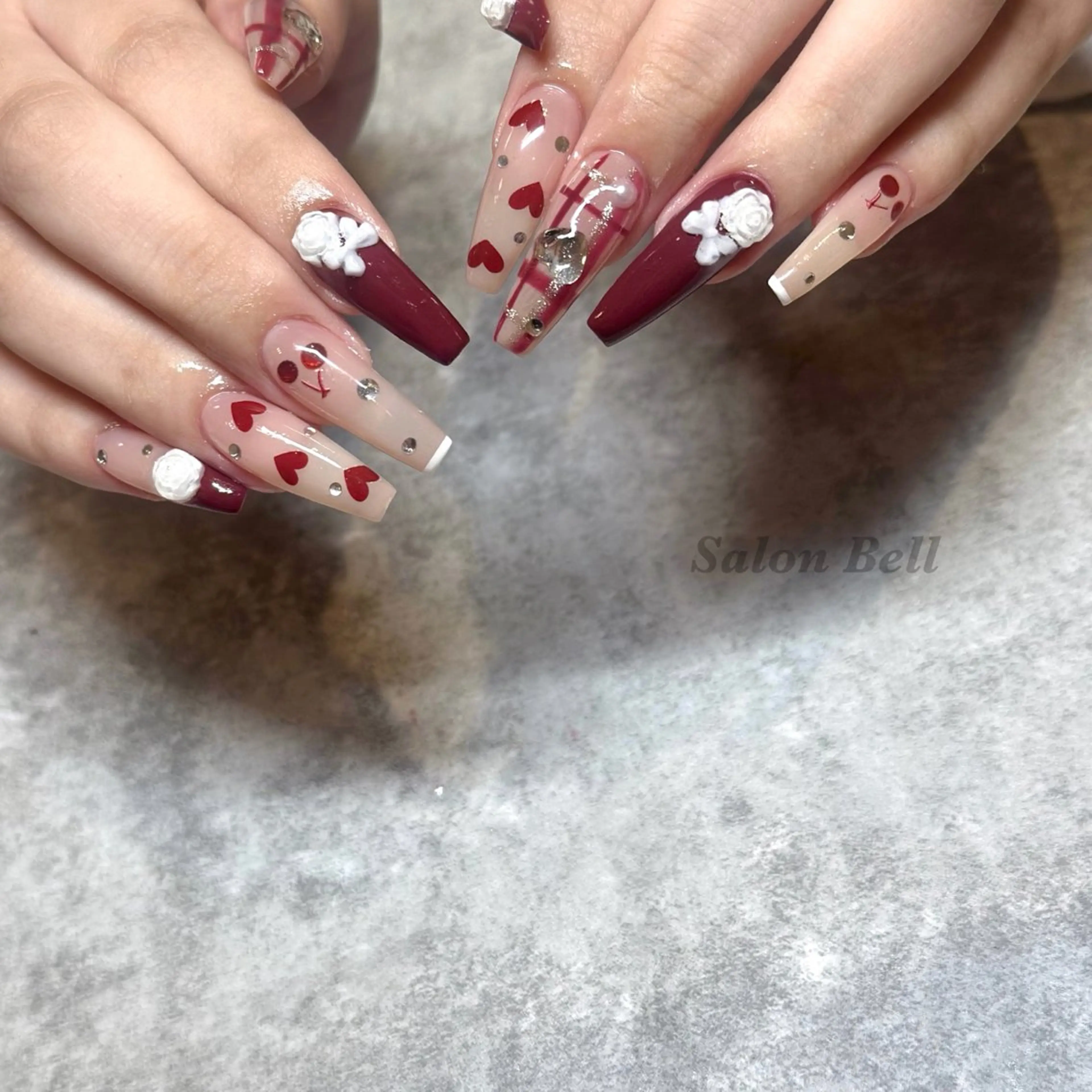 ネイル Bell 富田林店 SAYAKAのネイルデザイン
