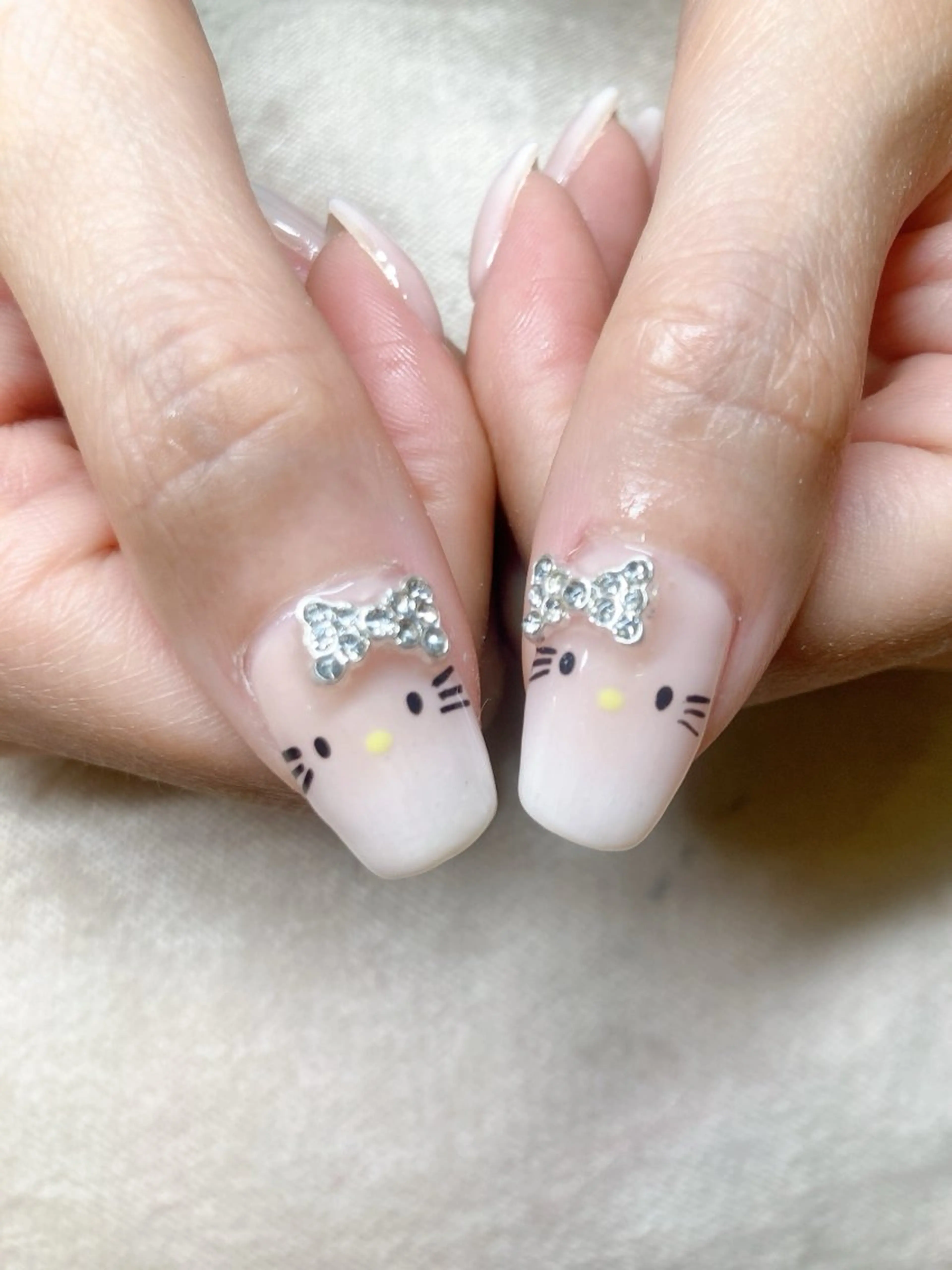 ネイル ECLAT エクラ所属・寺山 千鶴のネイルデザイン