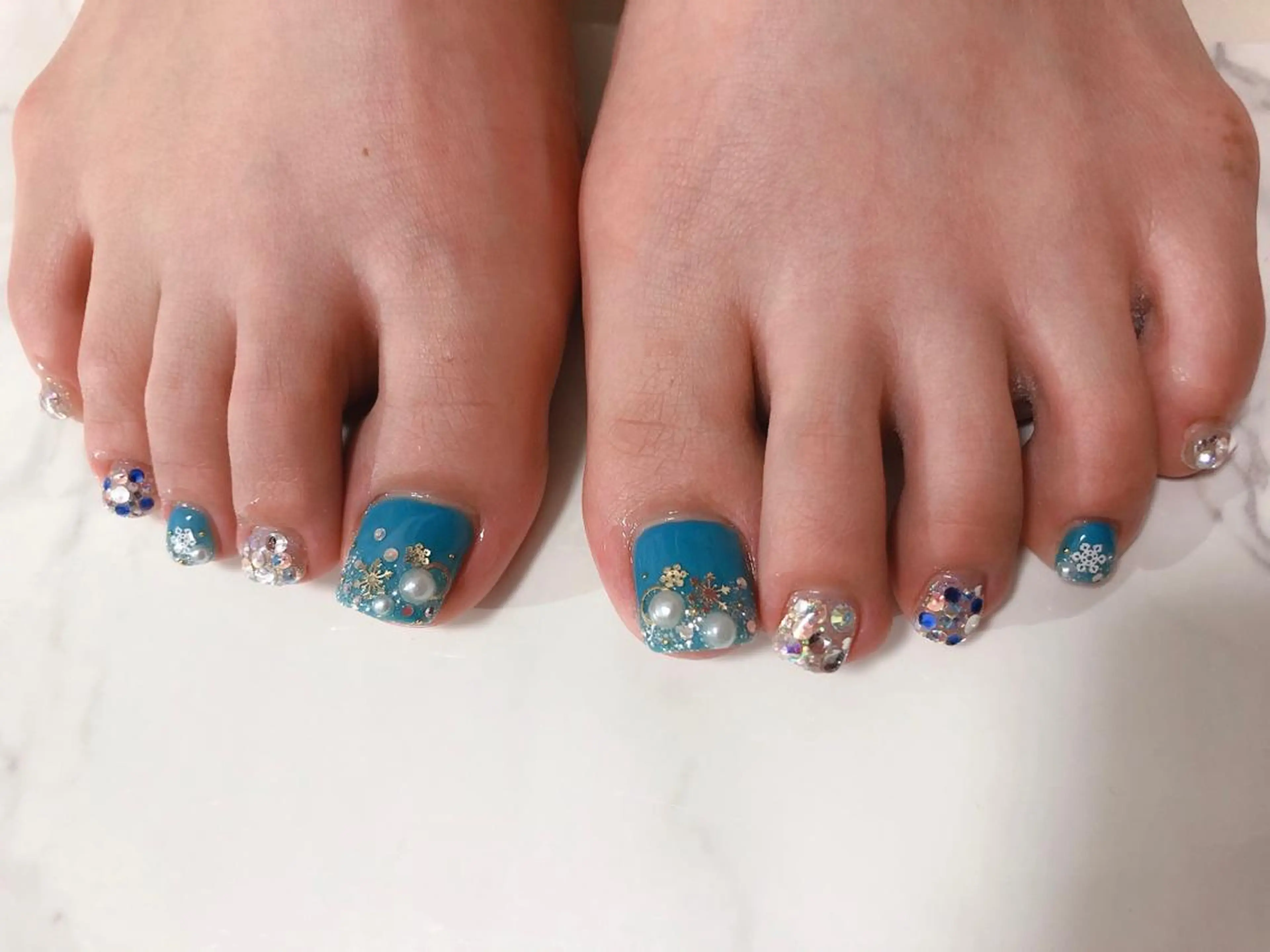 ネイル フットネイル Regaro i.sのネイルデザイン