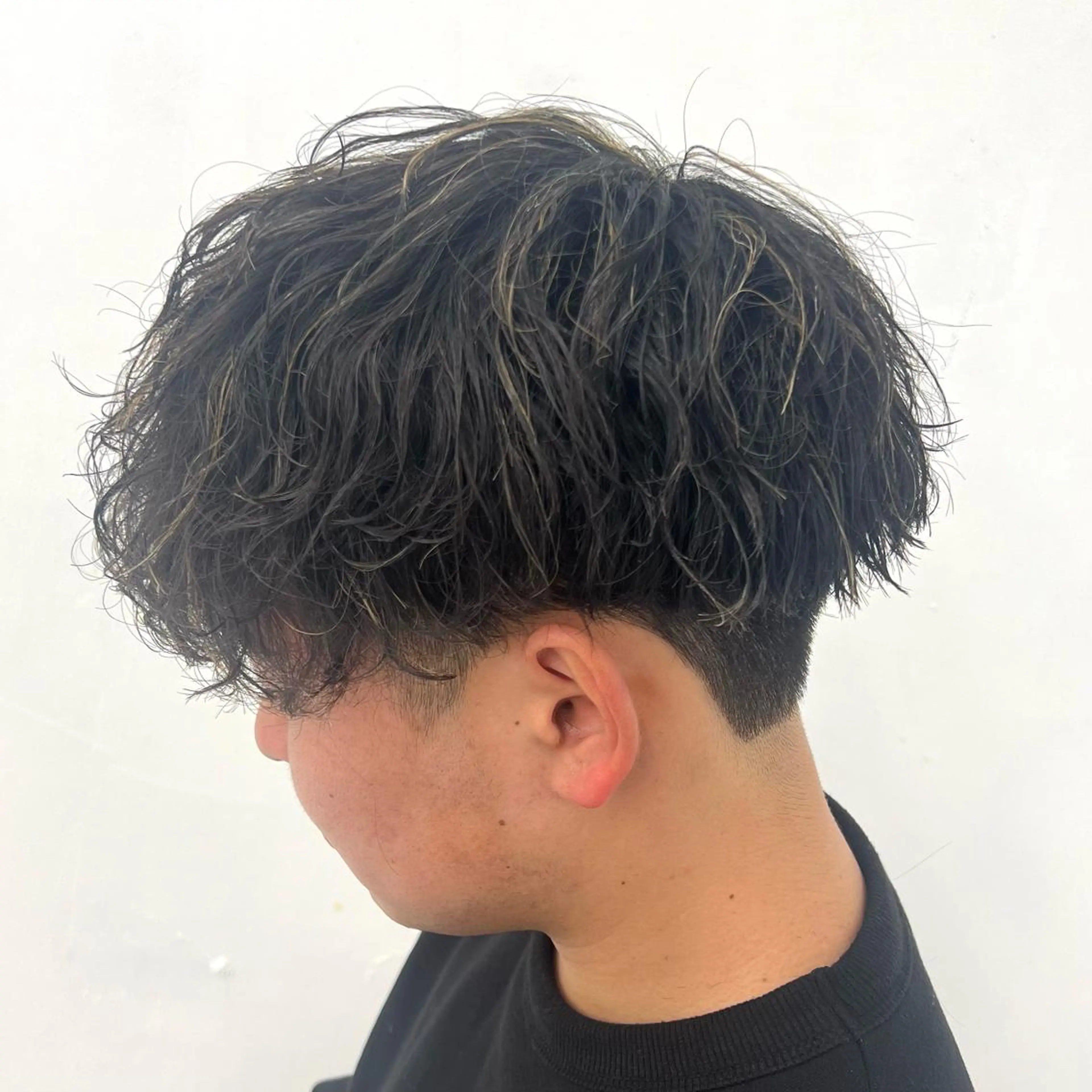 ショート パーマ メンズ マッシュ ヘアカラー 柏メンズカットパーマ NO.1タイチのヘアスタイル