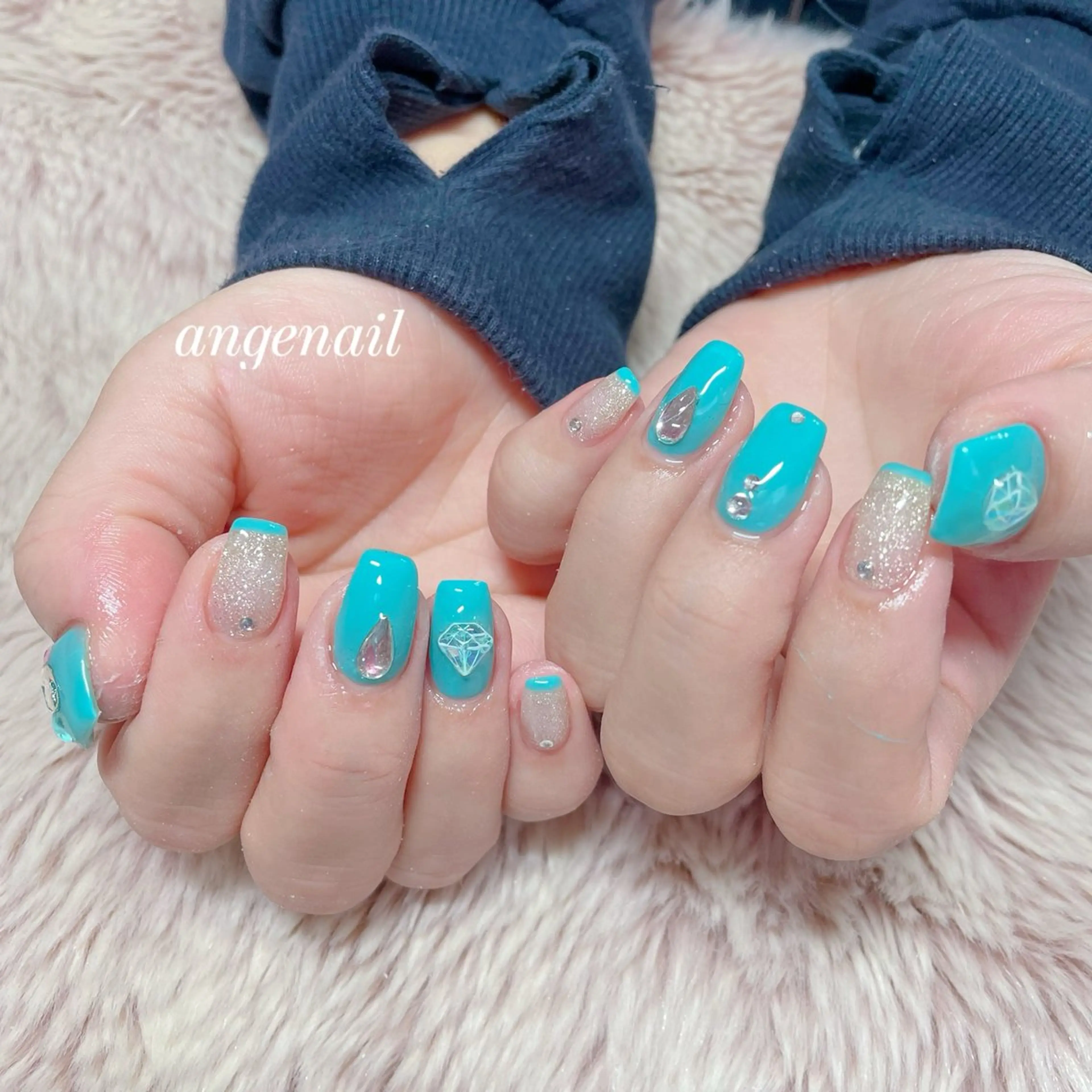 ネイル ハンドネイル オーナーネイリスト MAKIのネイルデザイン