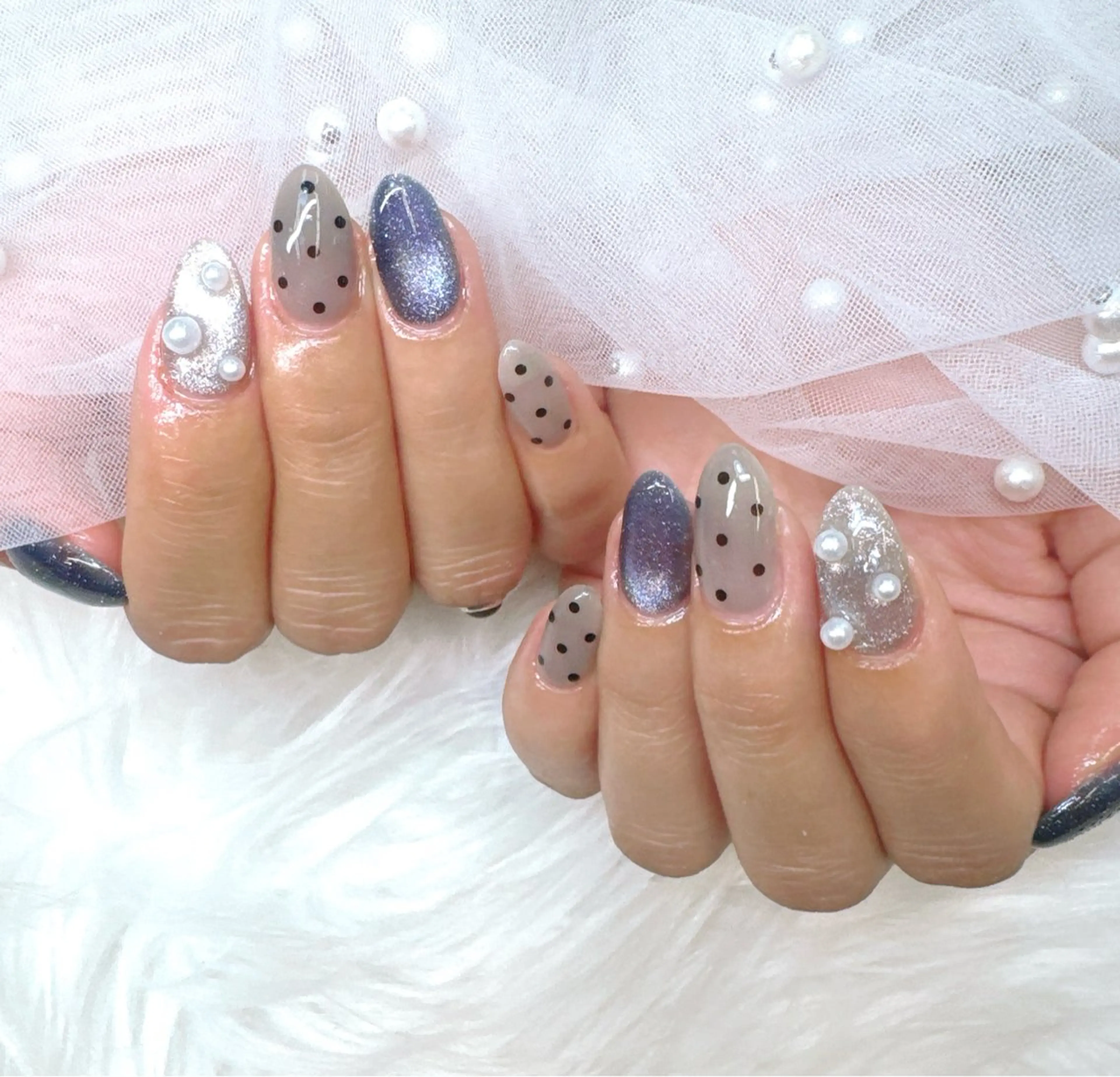 ネイル 成人式 フレンチネイル ジェルネイル ガラスフレンチ キラキラネイル ハンドネイル Queeens nailのネイルデザイン