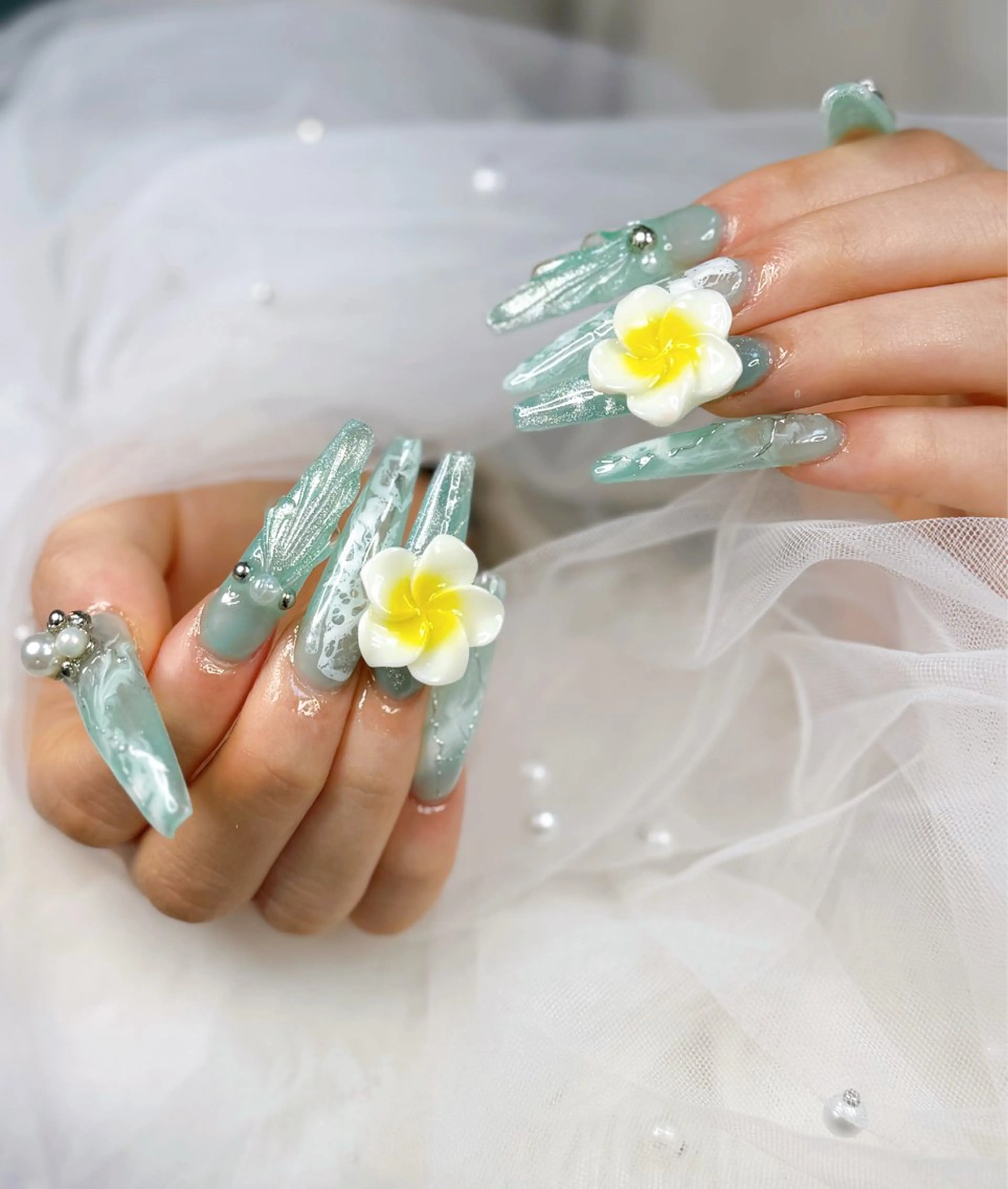 ネイル アートネイル オーロラネイル チークネイル 長さ出し フットネイル ハンドネイル Happy Nailのネイルデザイン