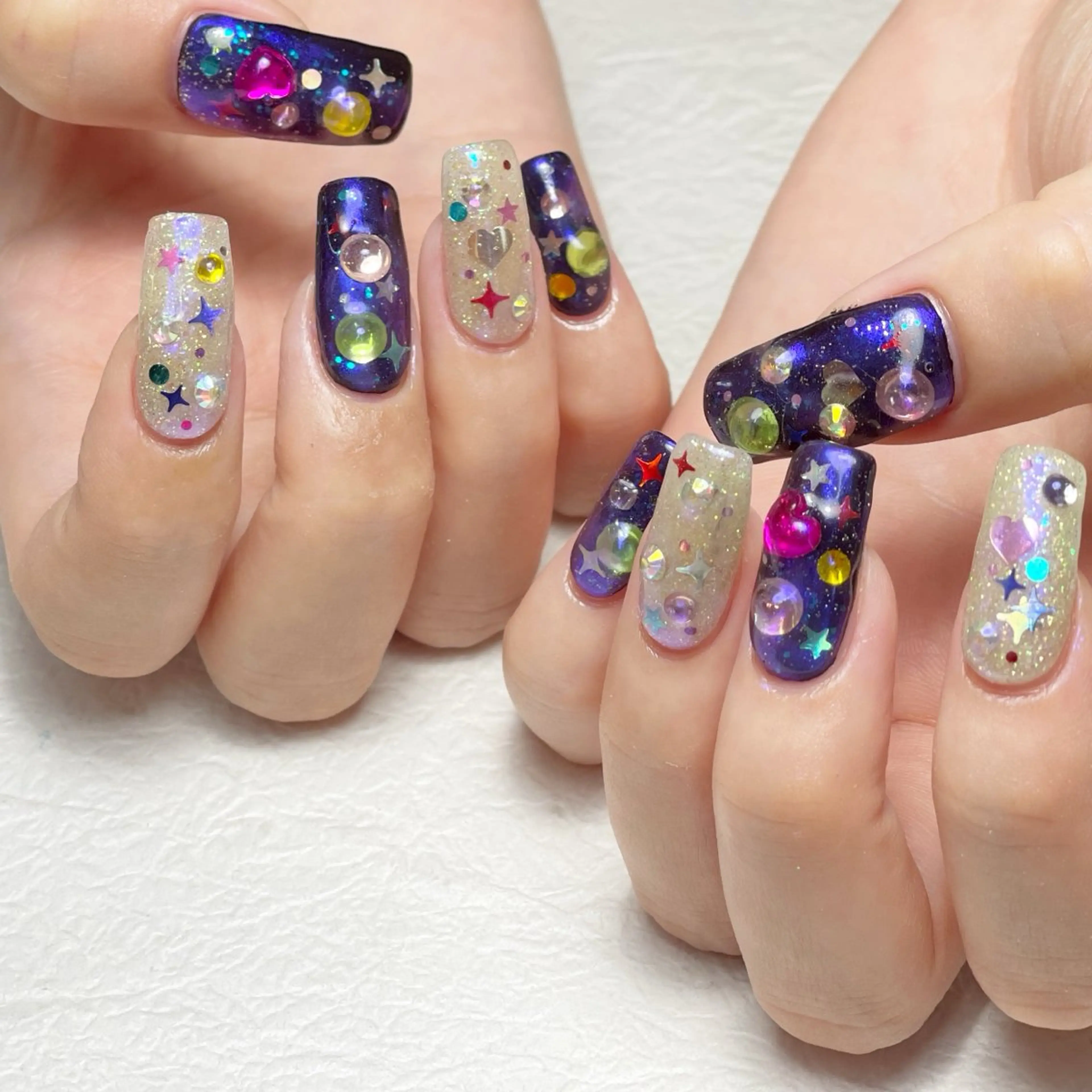 ネイル アートネイル フットネイル ジェルネイル キラキラネイル 韓国ネイル ハンドネイル Y nail なんば堀江店のネイルデザイン