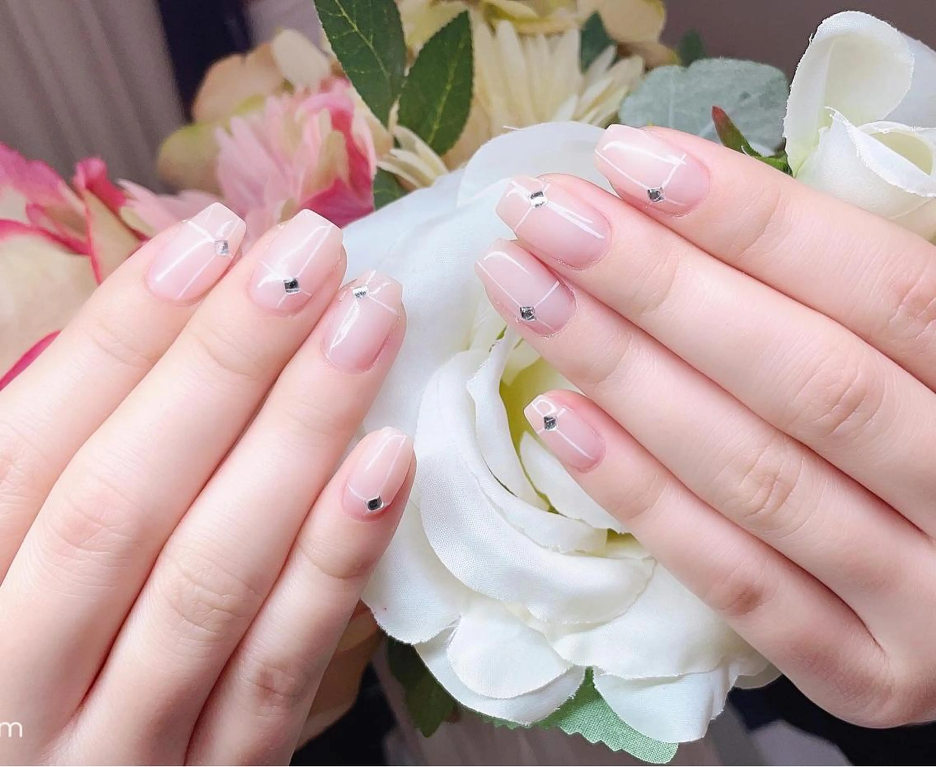 ネイル ジェルネイル グラデーション ハードジェル キラキラネイル ラメ(グリッター) Lilas Nailのネイルデザイン