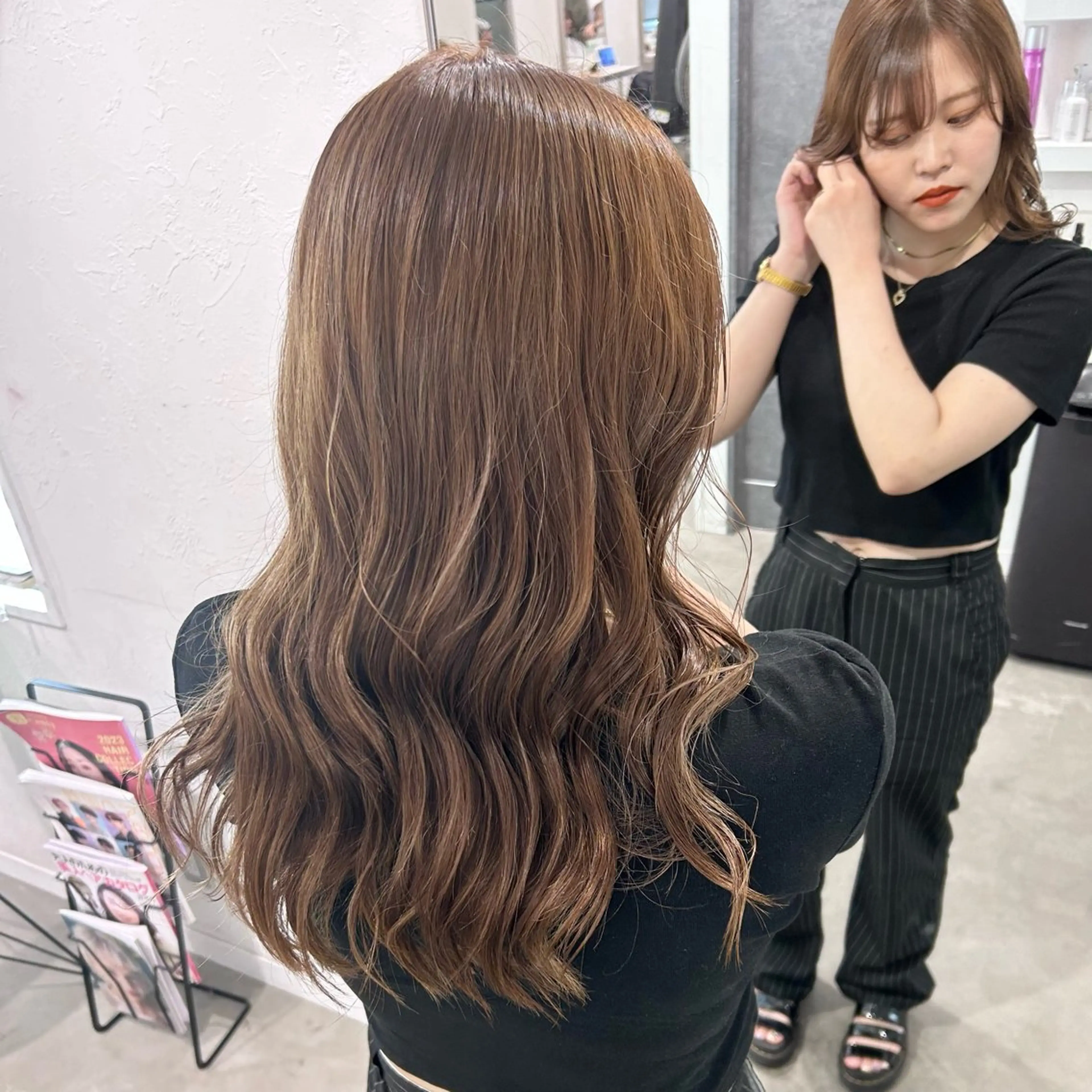 ロング ヘアカラー 艶カラー/レイヤー /メンズ/マツエクのヘアスタイル