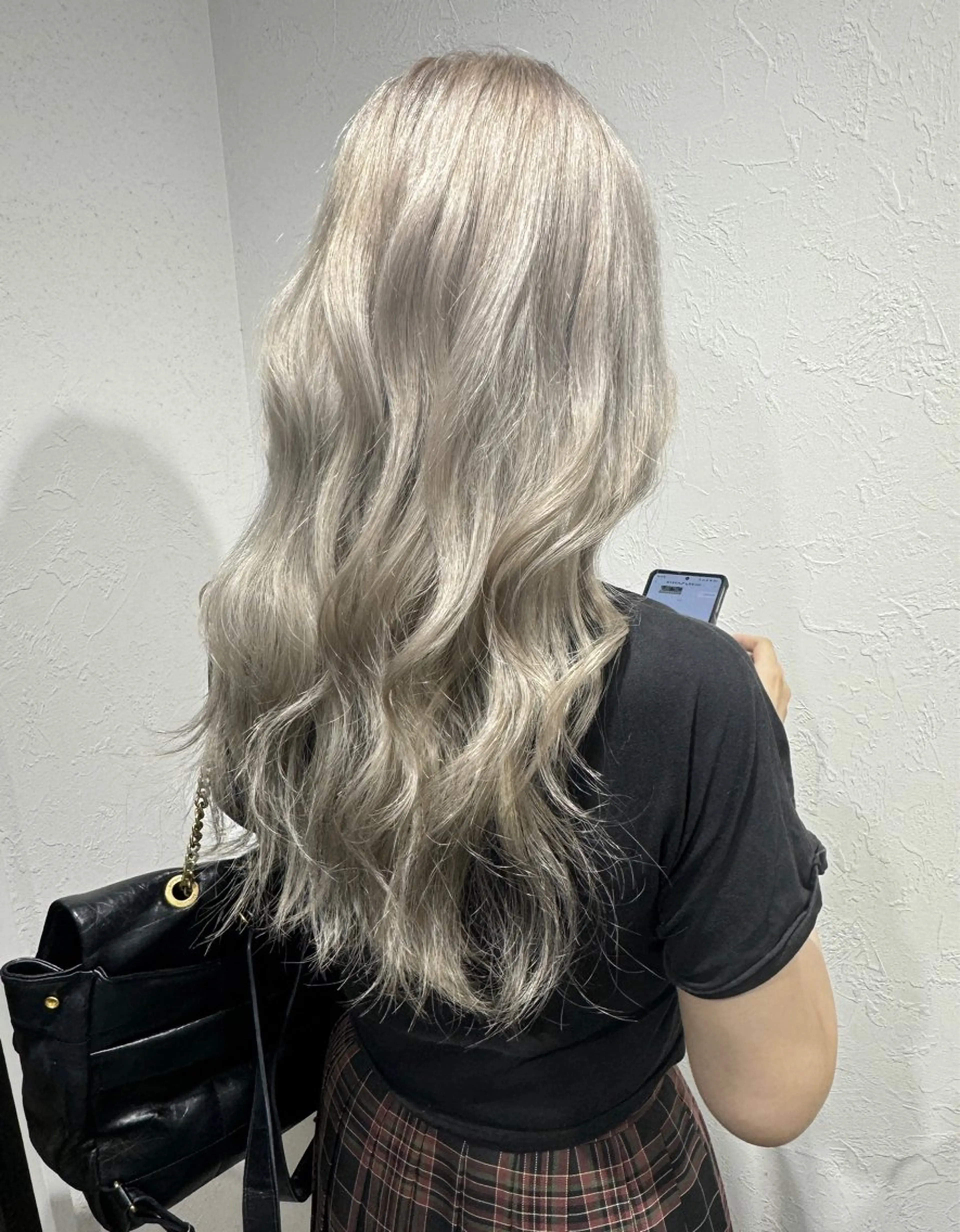 ロング カラー ハイトーン/レイヤー /艶カラー🎀のヘアスタイル