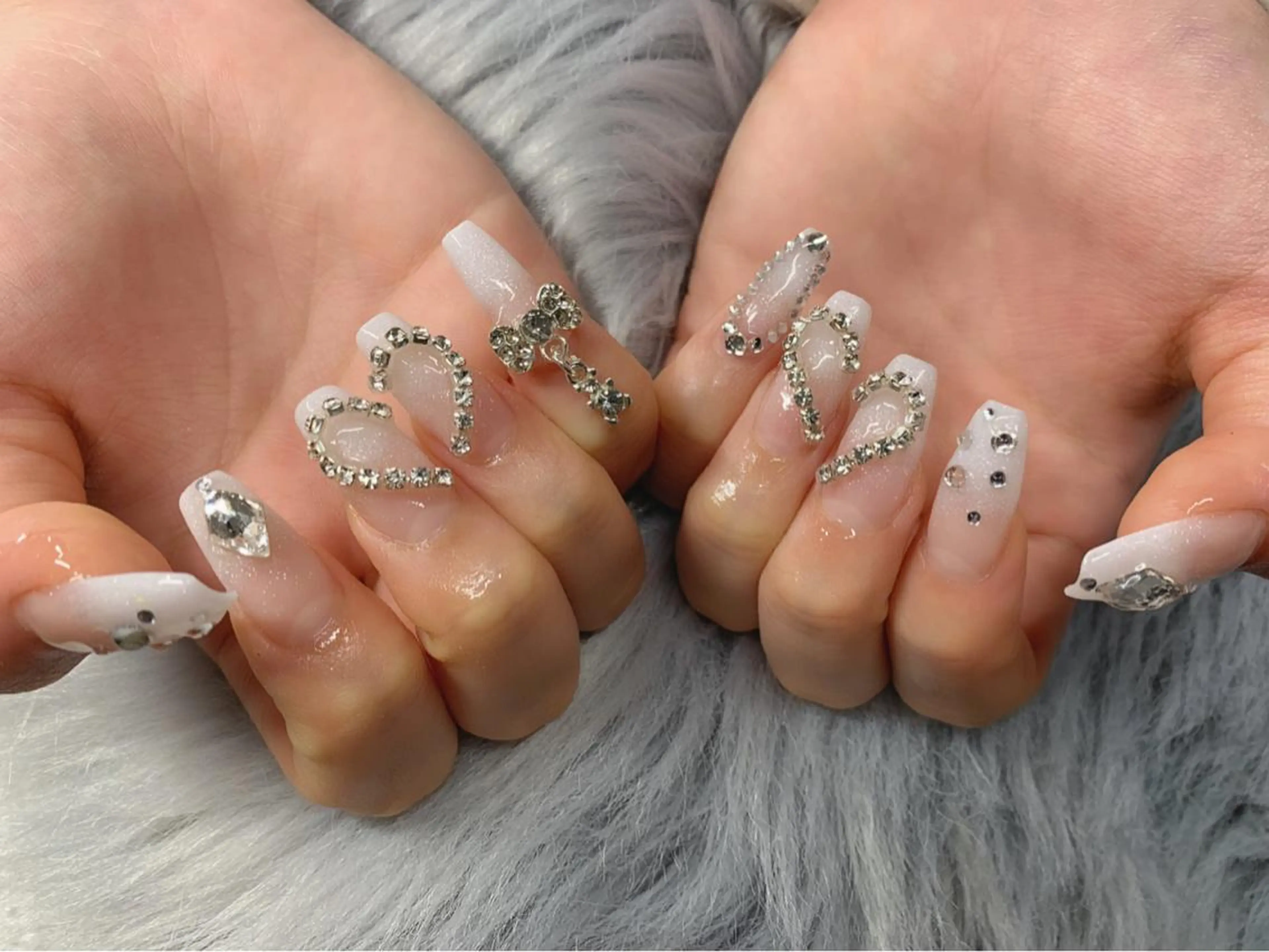 ネイル 長さ出し ハート リボン スカルプネイル *･*MIMnail 1号店･*:･*のネイルデザイン