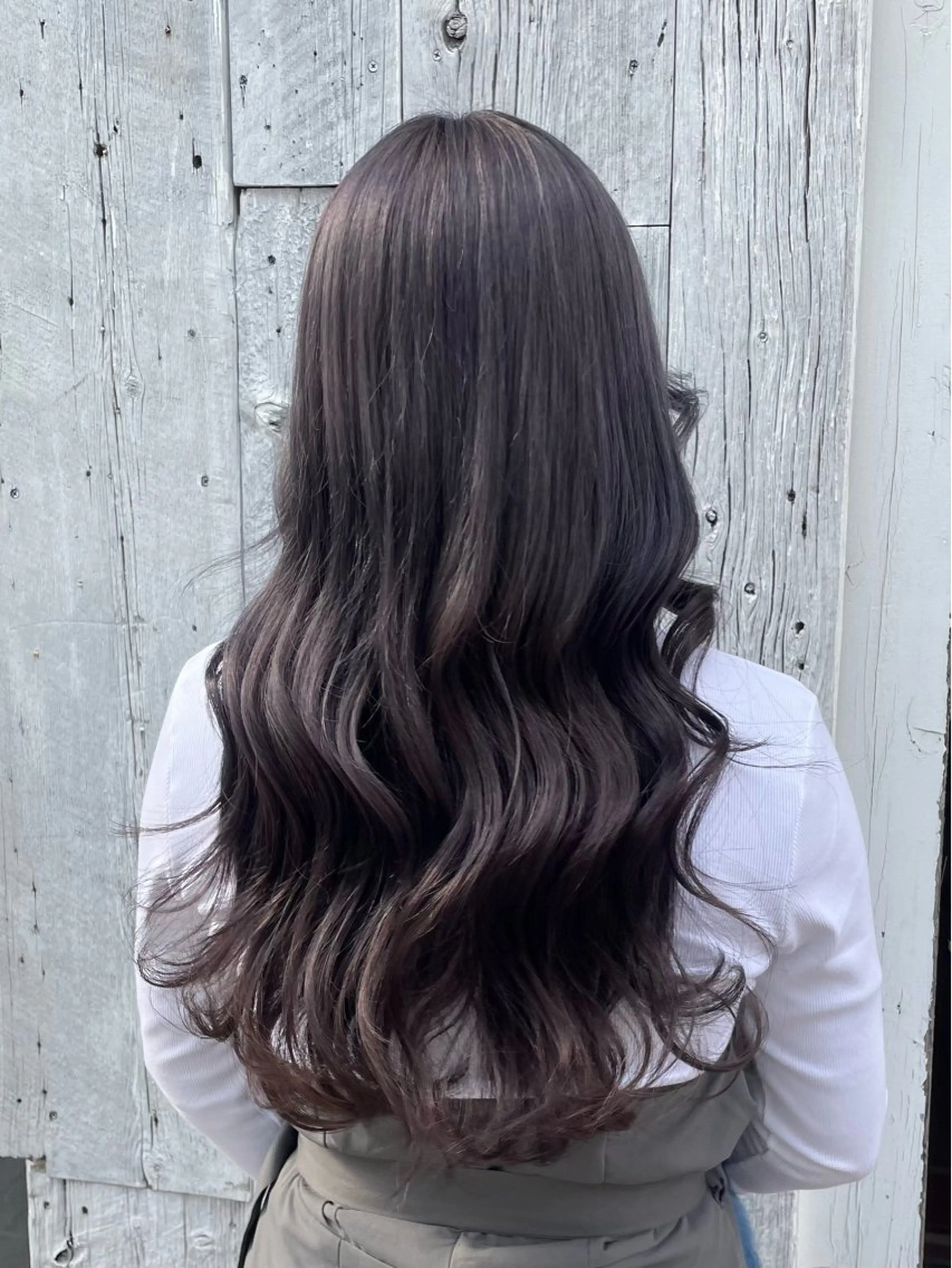 カラー グレージュ ラベンダーカラー ラベンダーグレージュ ラベンダーグレー ヘアカラー トリートメント 《髪質改善 UN BLEACH》のヘアスタイル