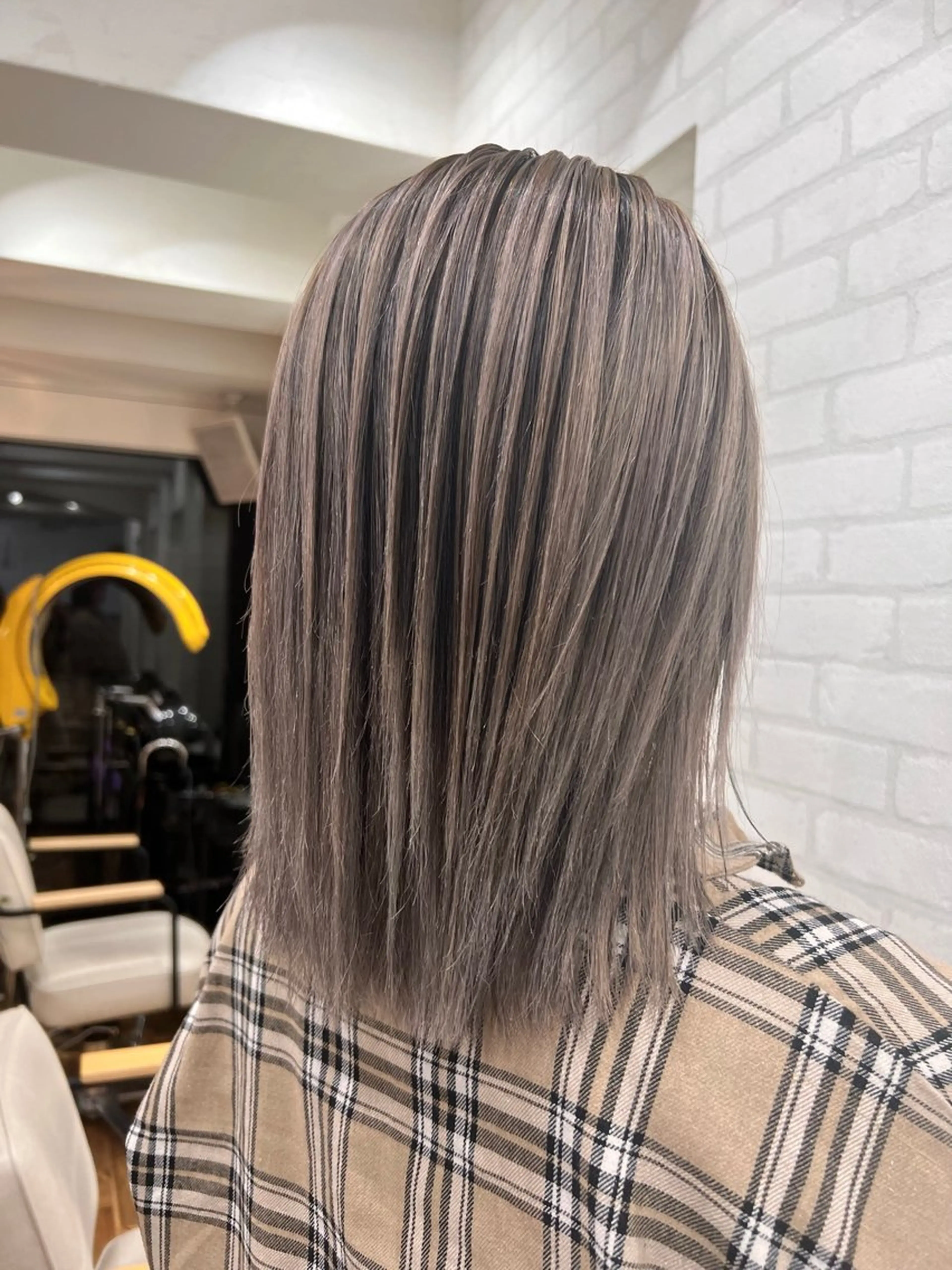 ミディアム カラー 笹江 瑞穂のヘアスタイル