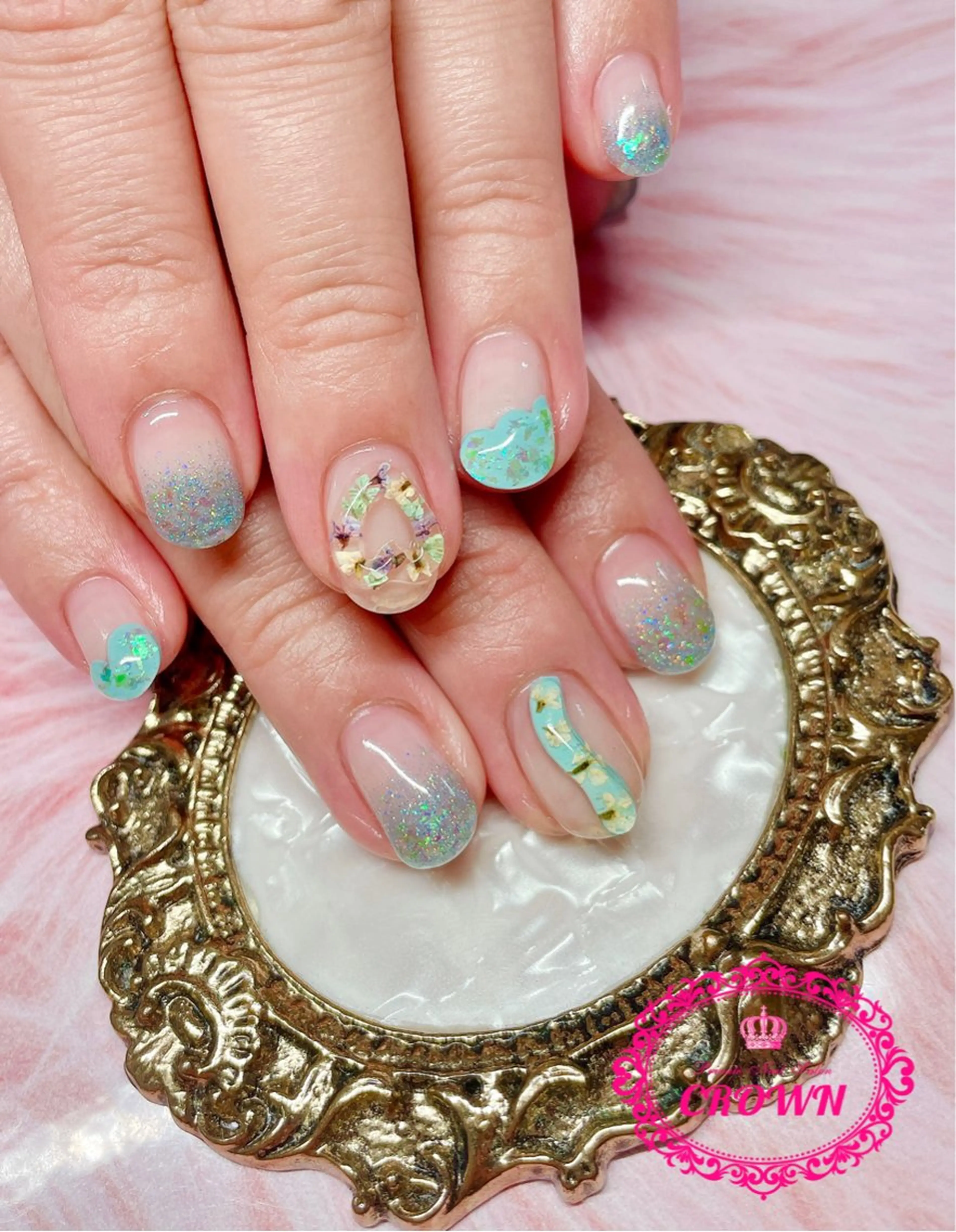 ネイル CROWN プライベートサロンのネイルデザイン