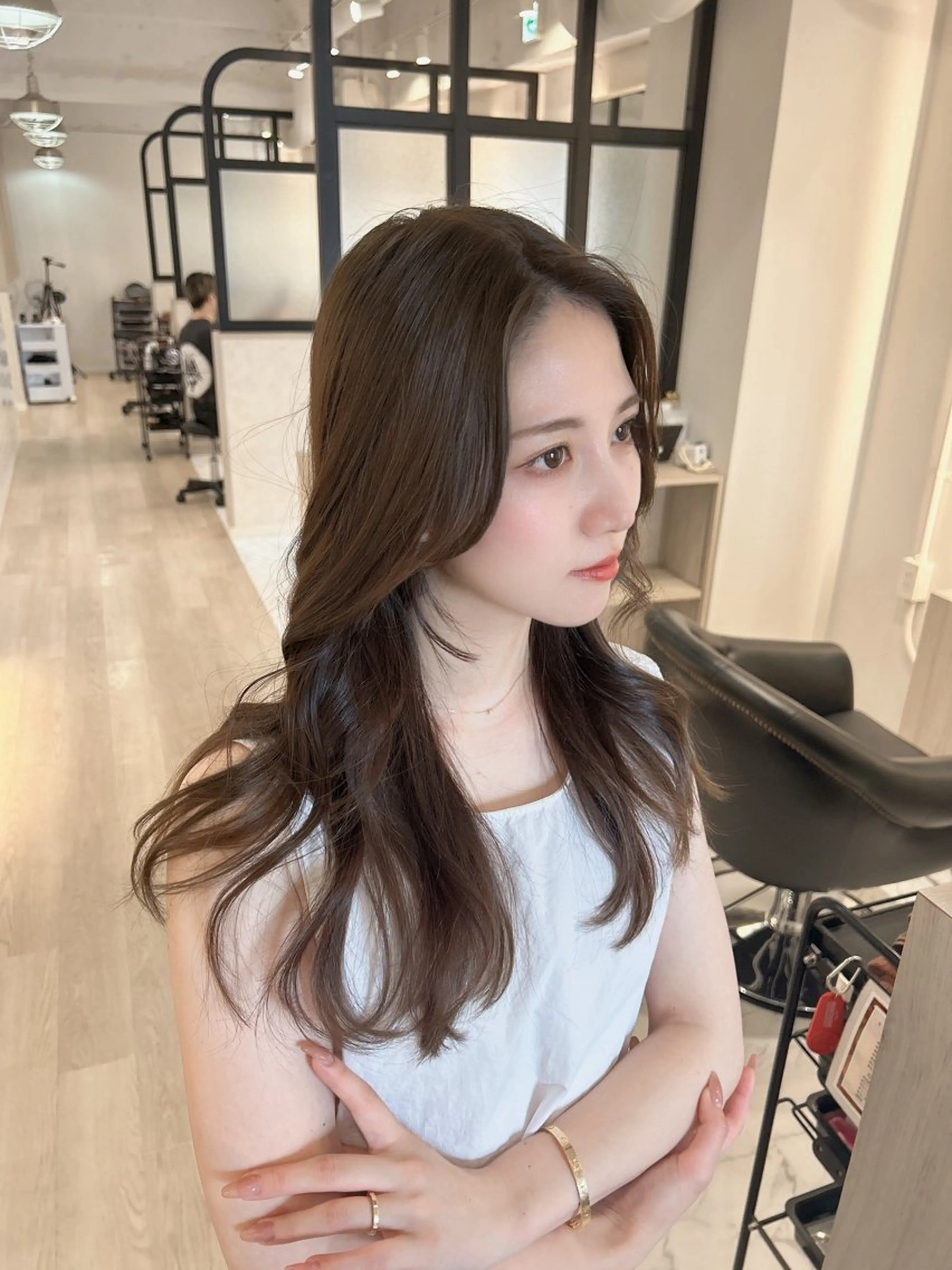 セミロング カラー カット ヘアカラー トリートメント emi/髪質改善/ 韓国風/艶カラーのヘアスタイル