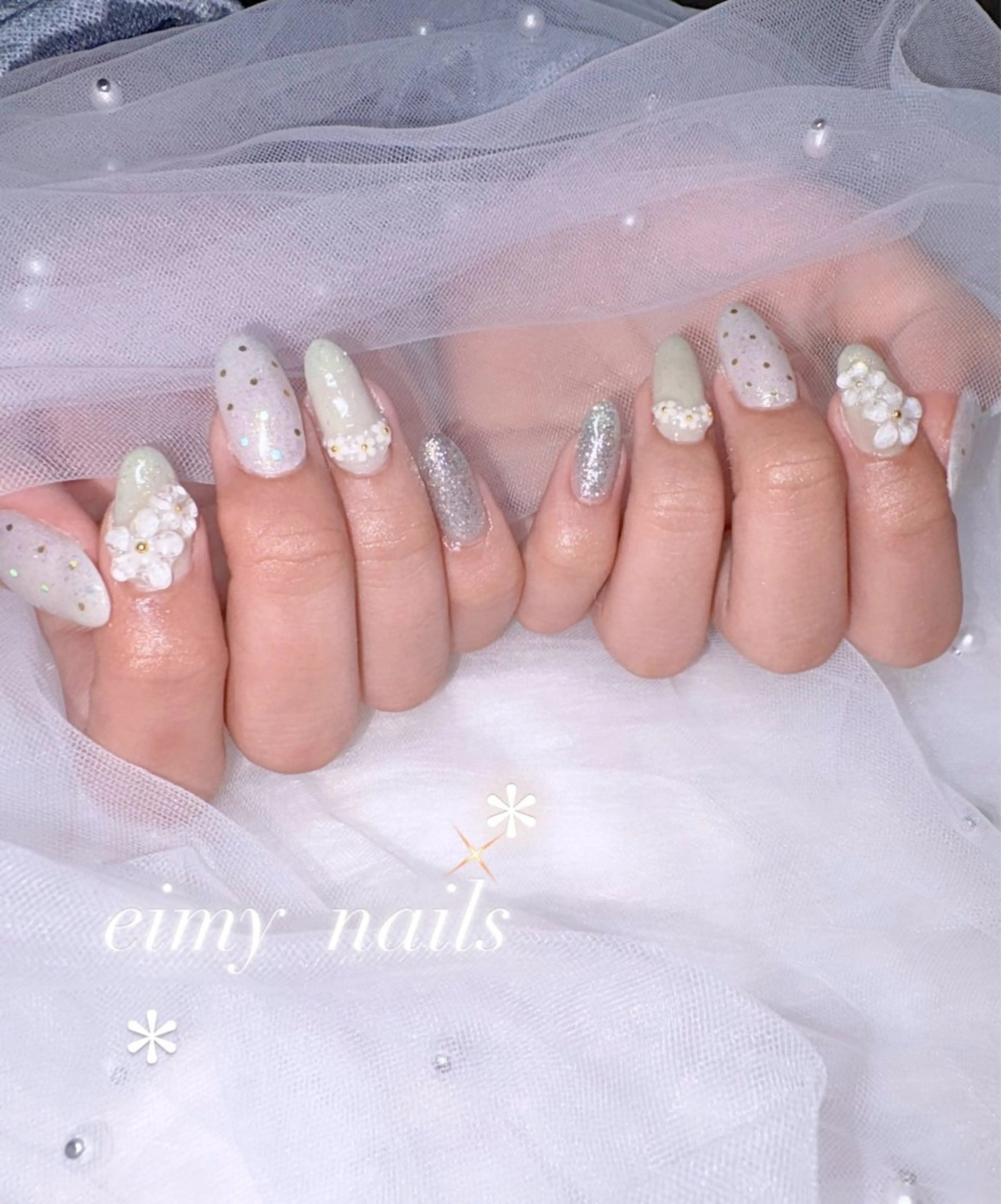 ネイル オーロラネイル ドット フラッシュネイル フラワーネイル グラデーション ハンドネイル eimy nails♡のネイルデザイン