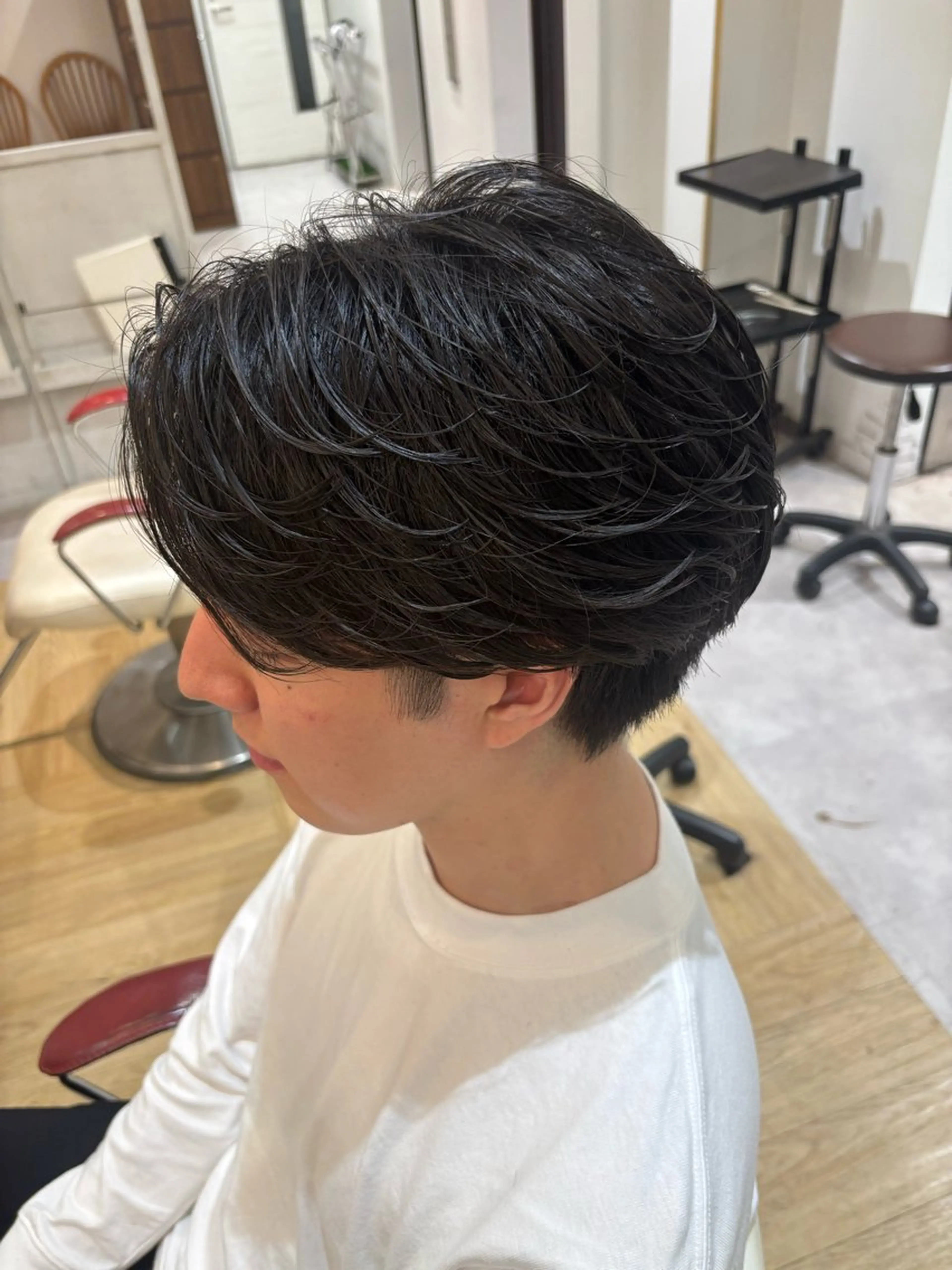 ミディアム パーマ メンズ ミディアムパーマ フェザーパーマ メンズパーマ カット パーマ トリートメント ヘアセット メンズ特化／韓国風 /江戸谷大晴のヘアスタイル