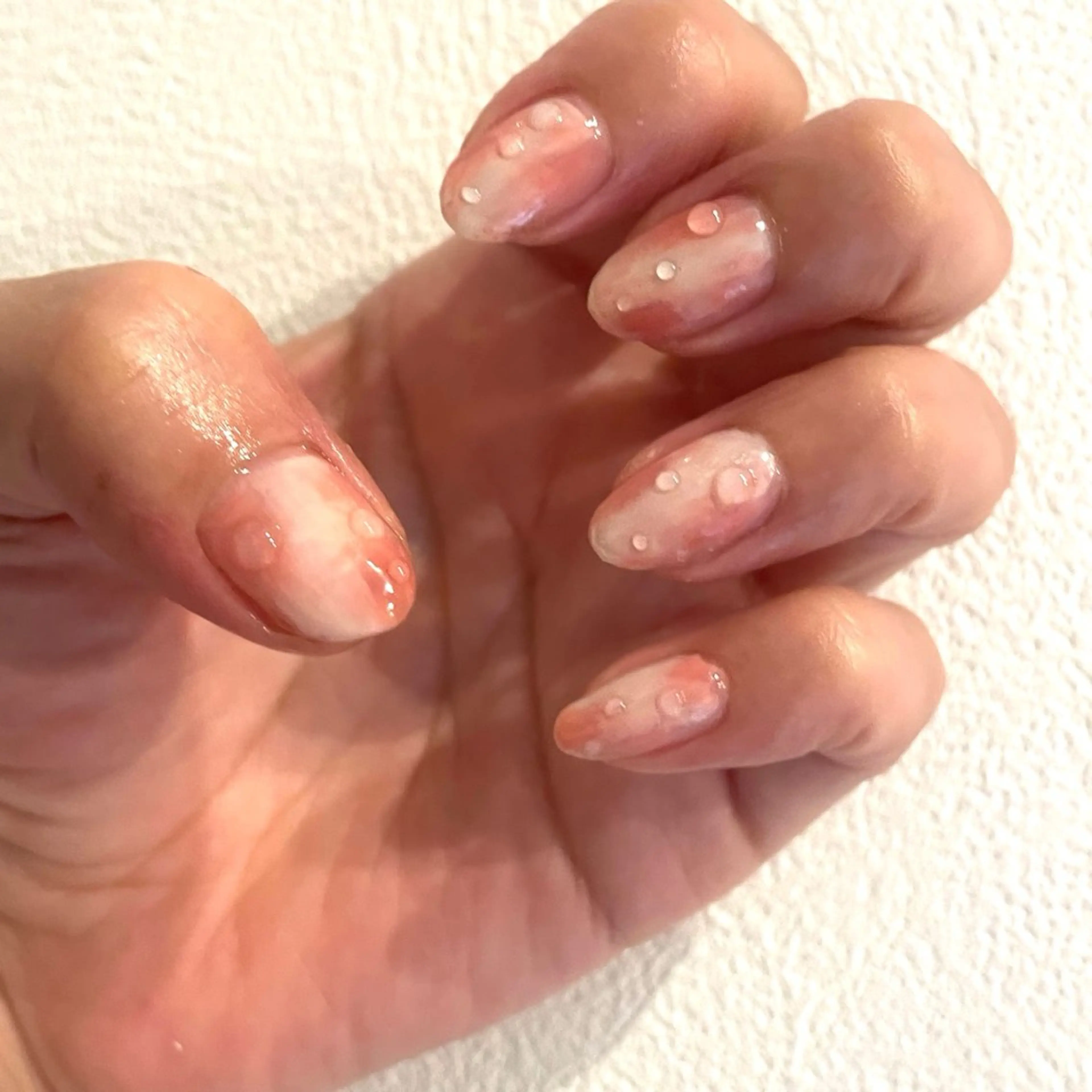 桃🍑ネイル💅【ニュアンス&水滴💧ネイル】の写真