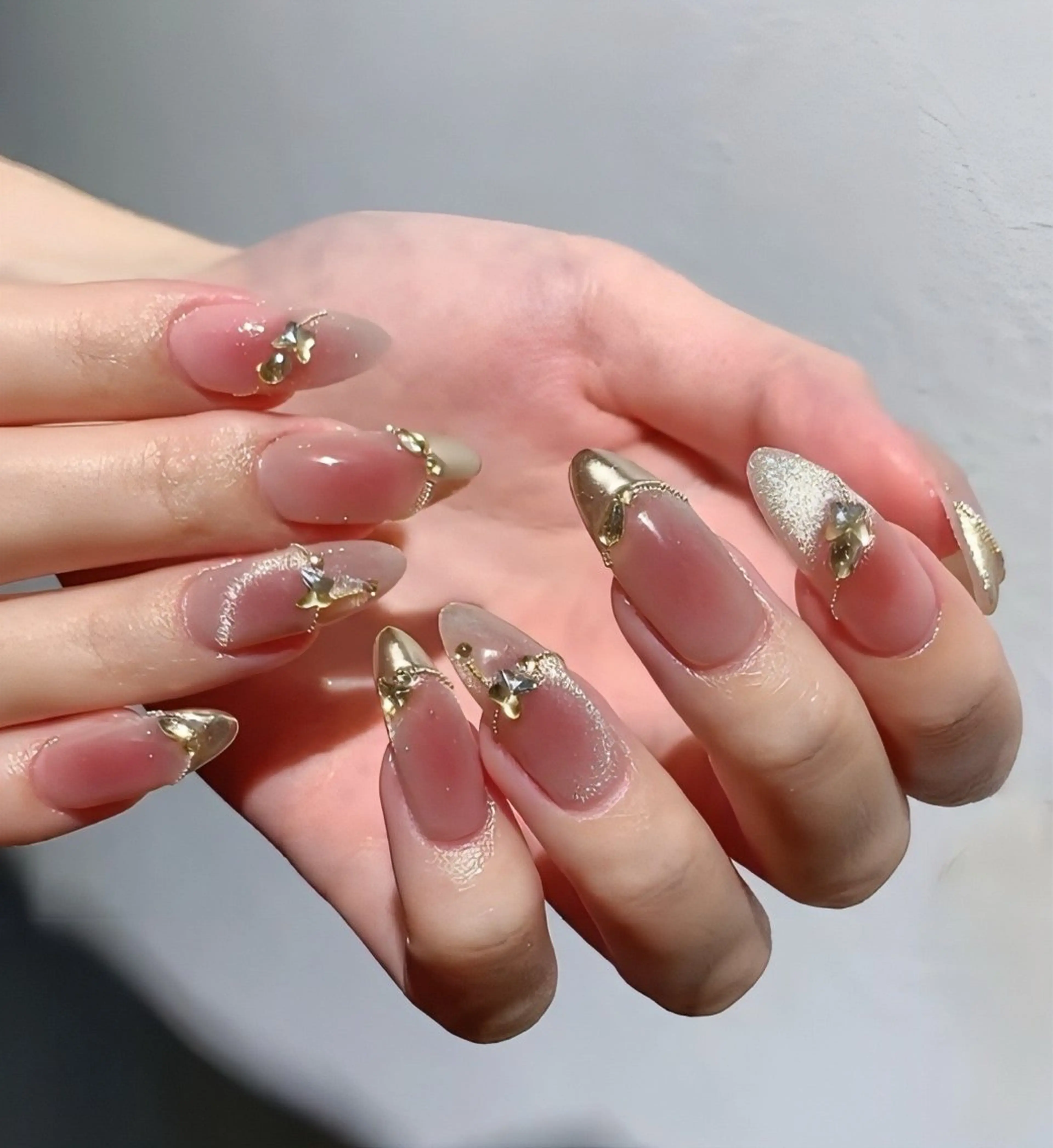 ネイル ハンドネイル Crystal Nailのネイルデザイン