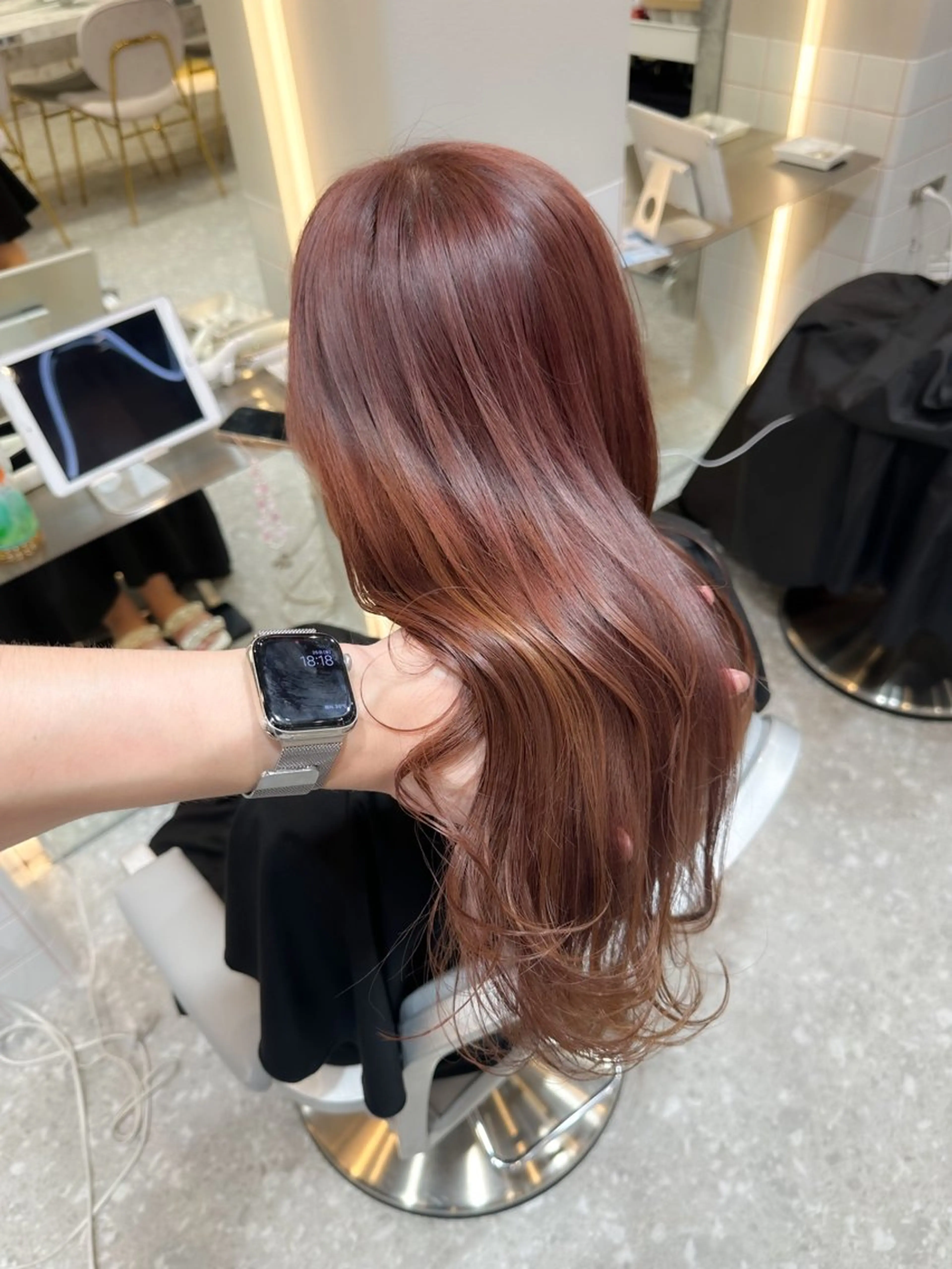 セミロング カラー シールエクステ セミロングパーマ ブリーチ ケアブリーチ ダブルカラー カット ヘアカラー トリートメント 新宿/韓国風レイヤー 髪質改善/渋谷直樹のヘアスタイル