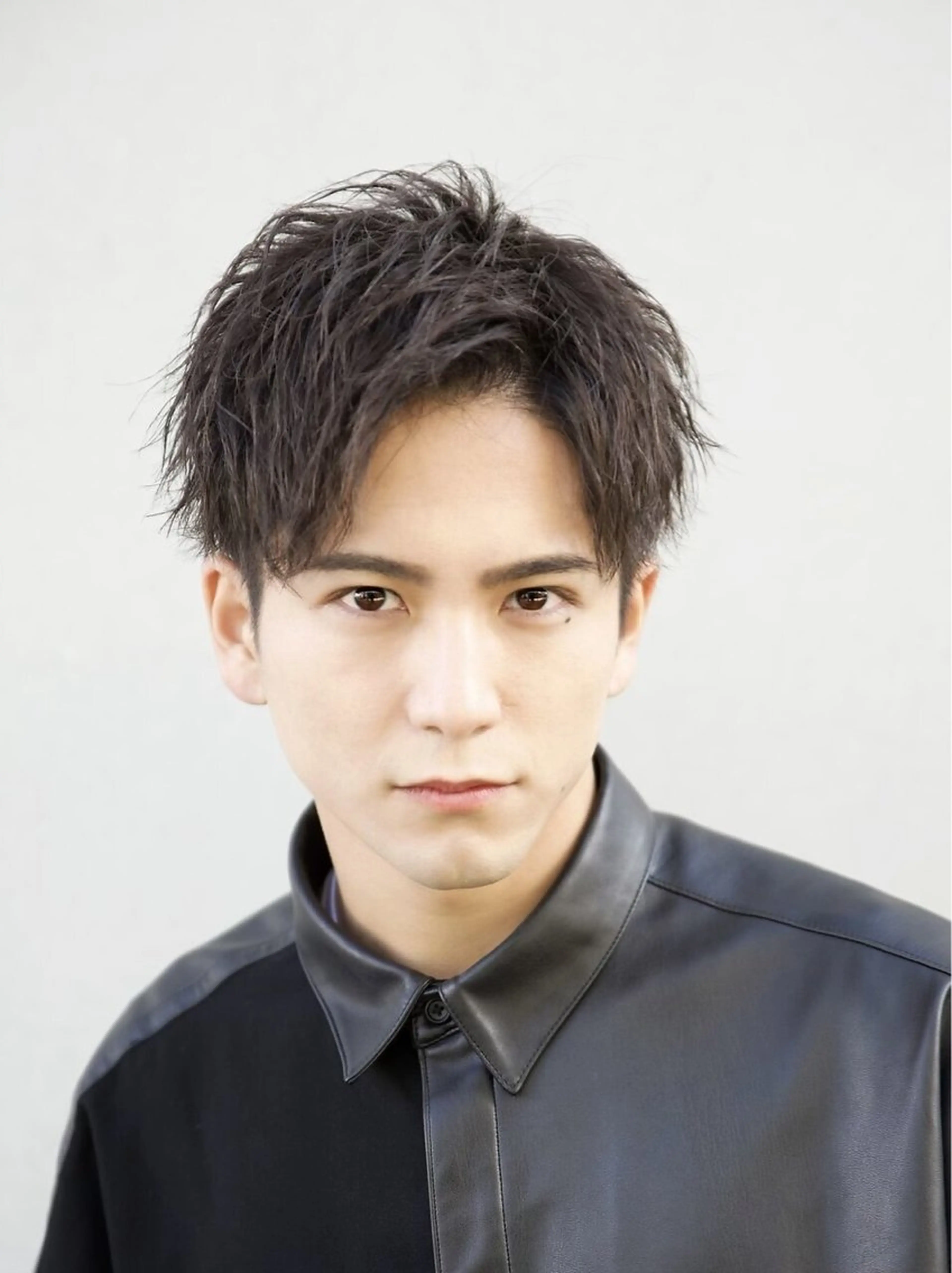 ショート メンズ アップバング マッシュ ショートヘア 東 拓己のヘアスタイル