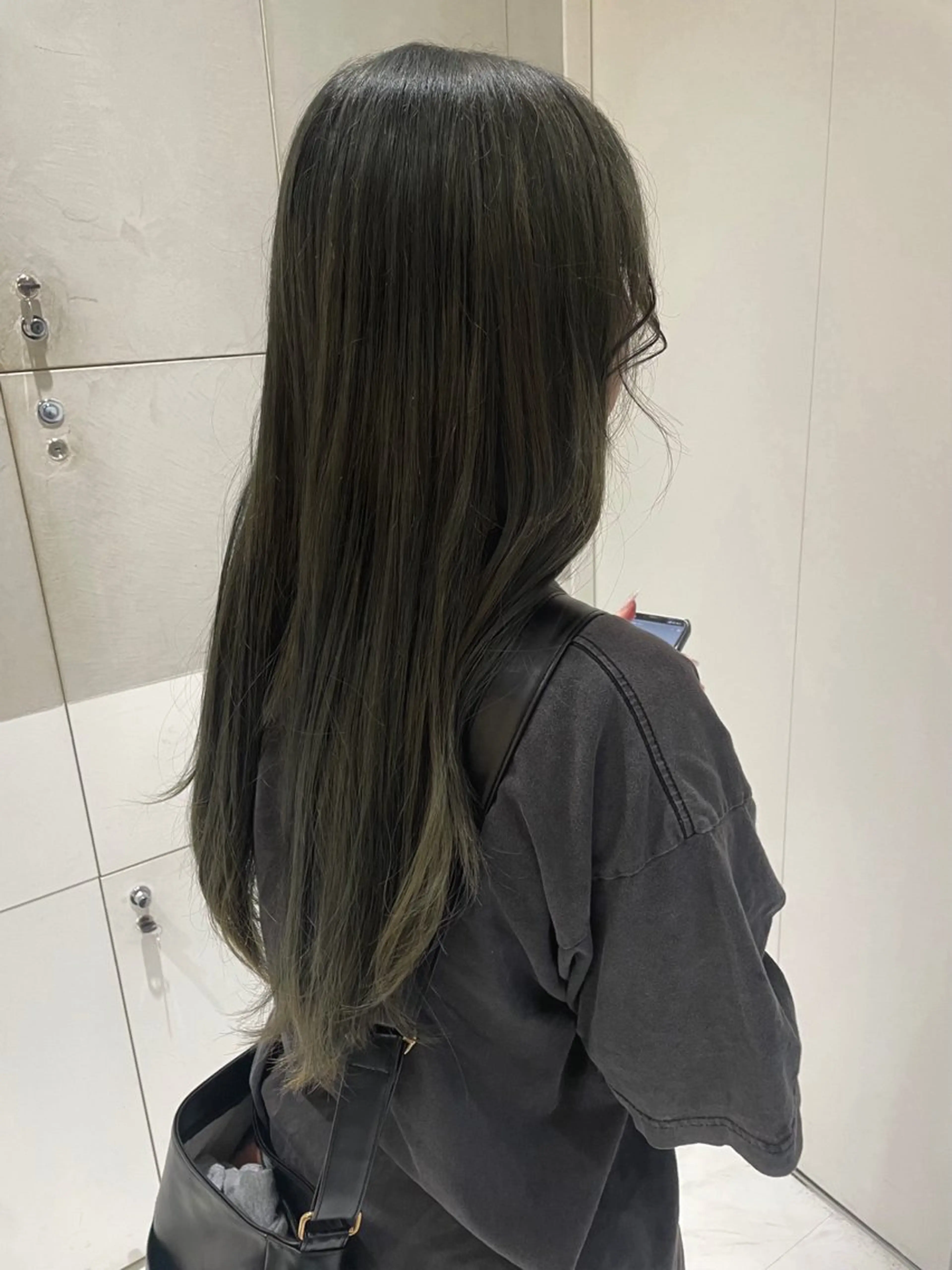 ロング カラー ヘアアレンジ ヘアカラー 似合わせカットカラー 💎モエのヘアスタイル