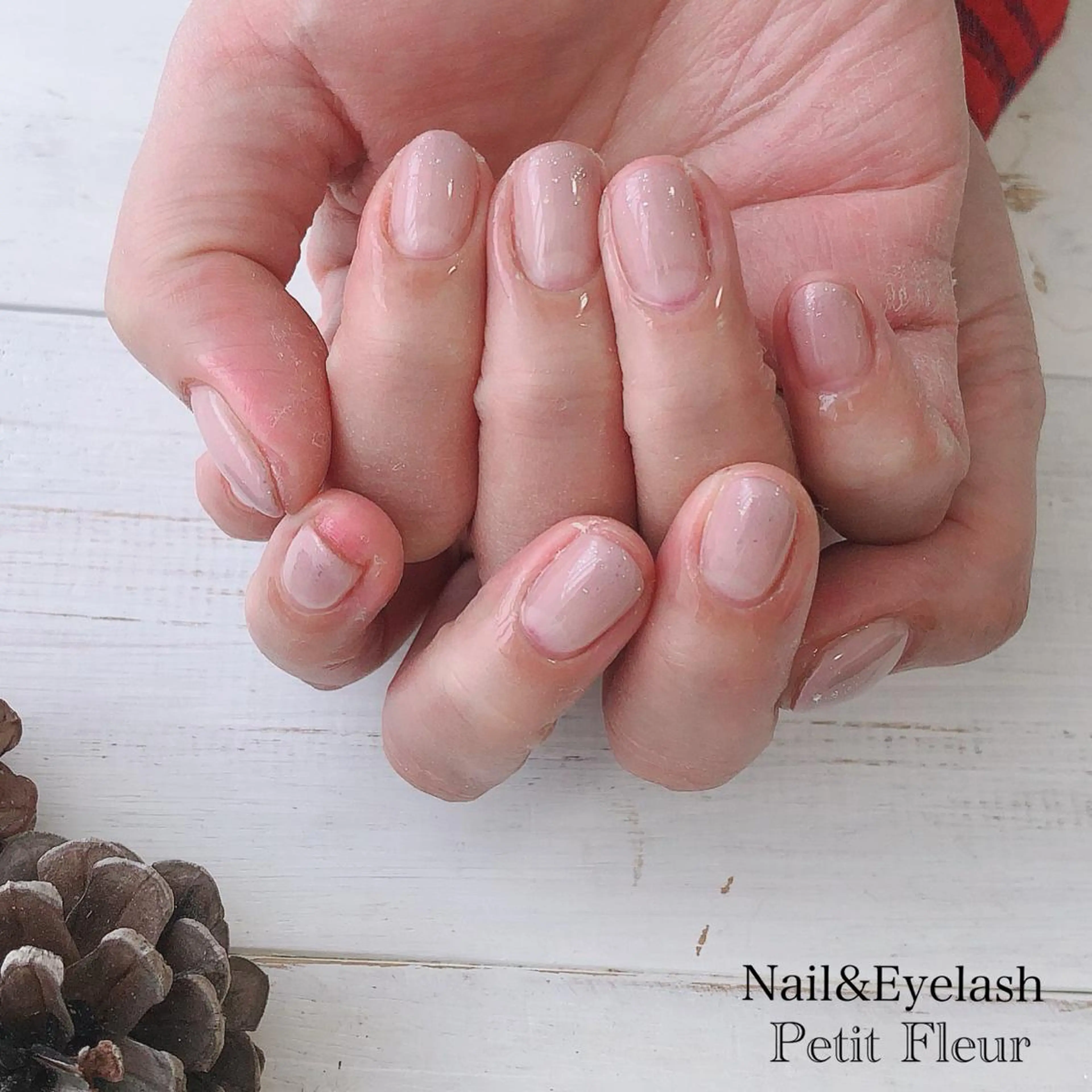 ネイル Petit Fleur所属・青柳 亜梨奈のマツエク・マツパデザイン