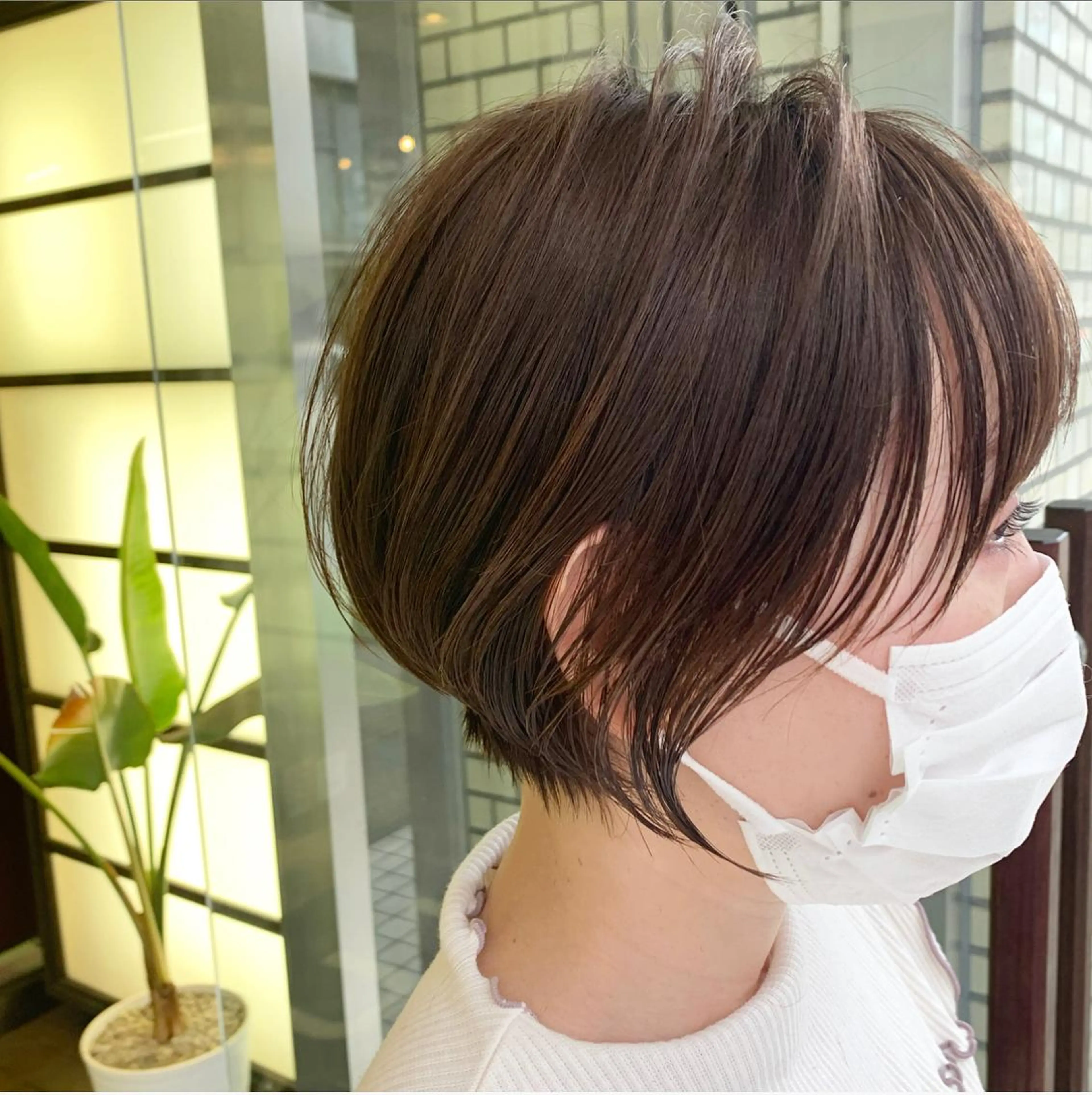 ショート カラー バレイヤージュ ハイライトカラー ハイライト レイヤーカット ショートヘア ヘアカラー circus by KENJE 町田店のヘアスタイル