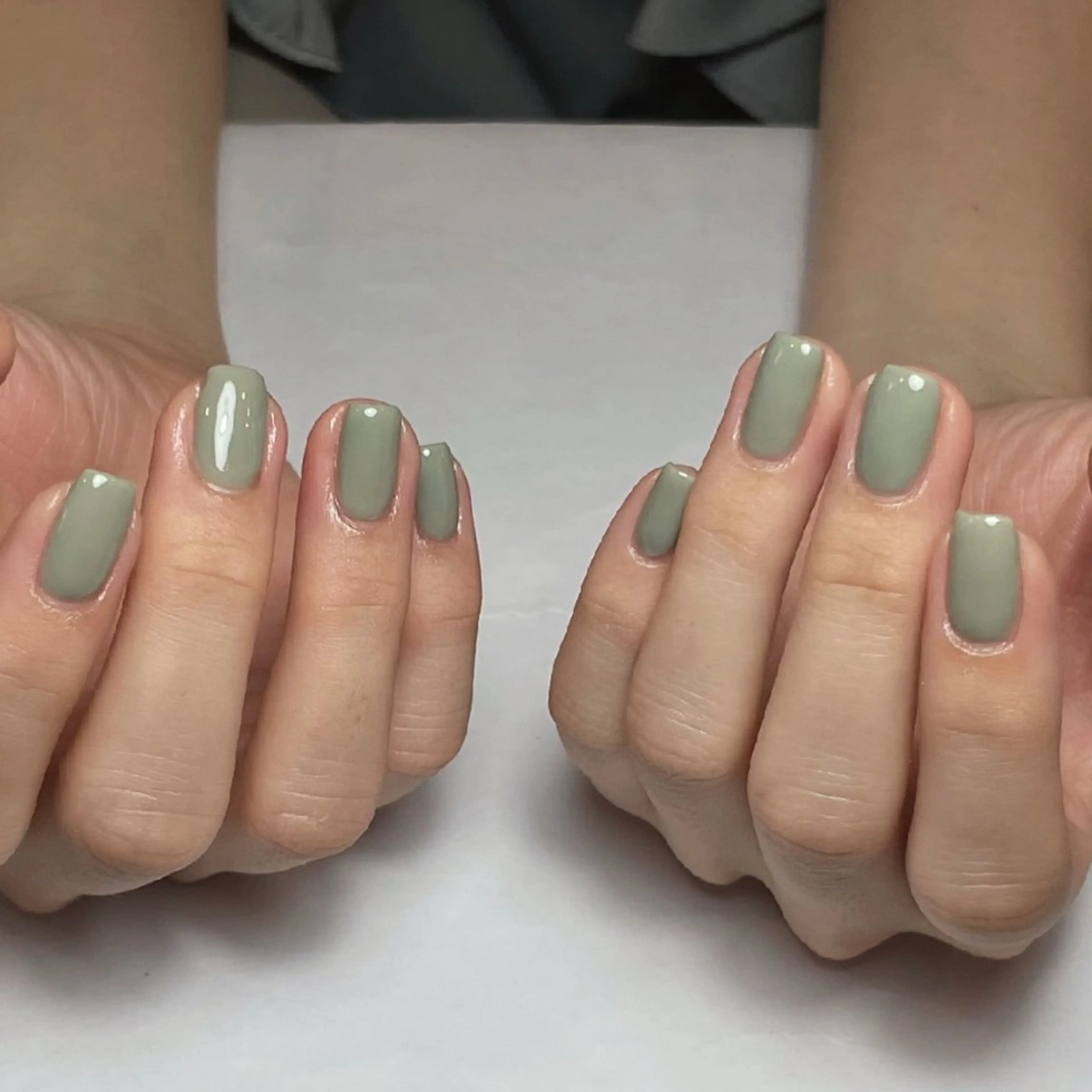 ネイル ワンカラーネイル Her Nails Yokosuka Chuo所属・HerNails  Yokosukaのネイルデザイン
