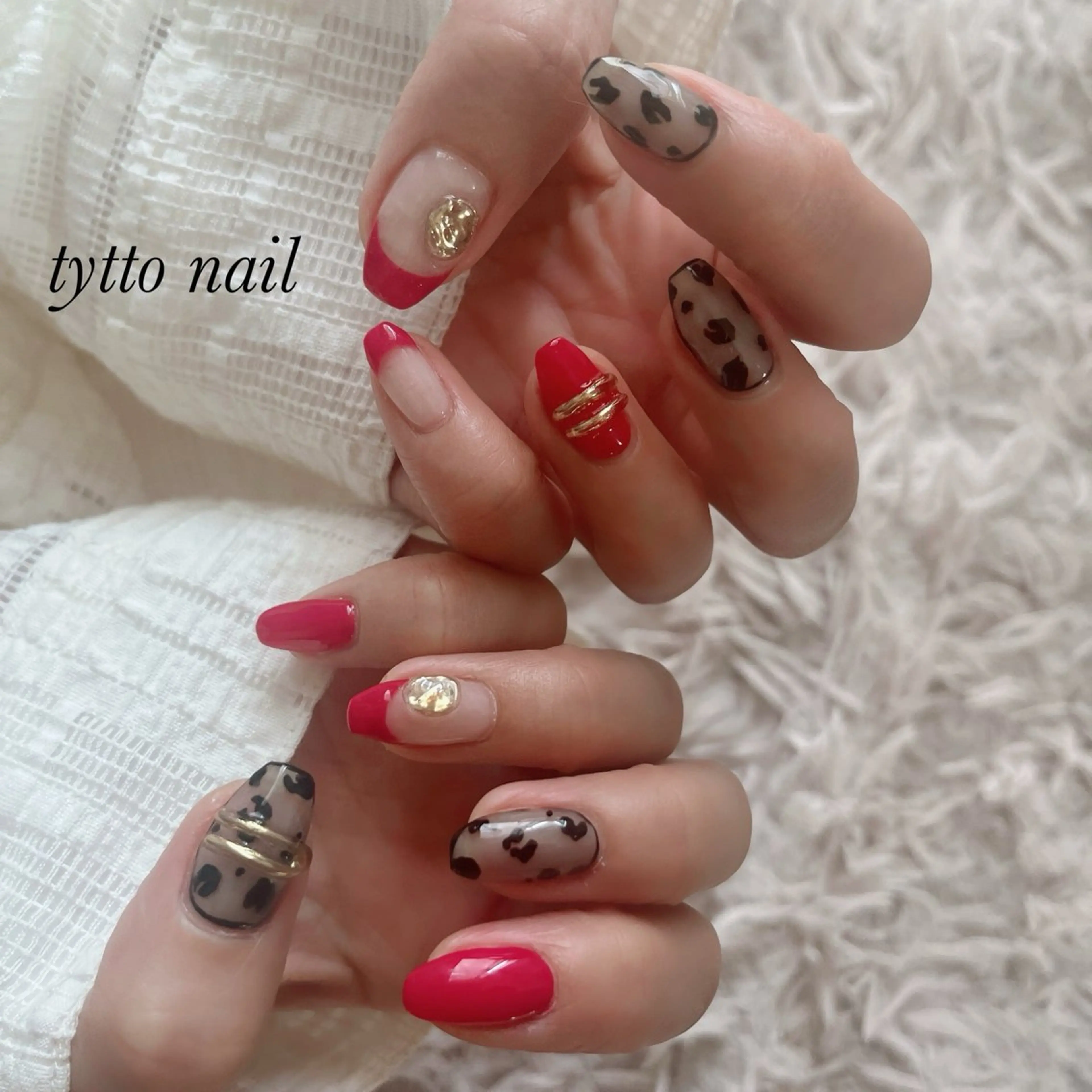 ネイル アニマル柄 フレンチネイル キラキラネイル 韓国ネイル ミラーネイル ハンドネイル tytto nail ❤︎‪‪eri‪‪のネイルデザイン