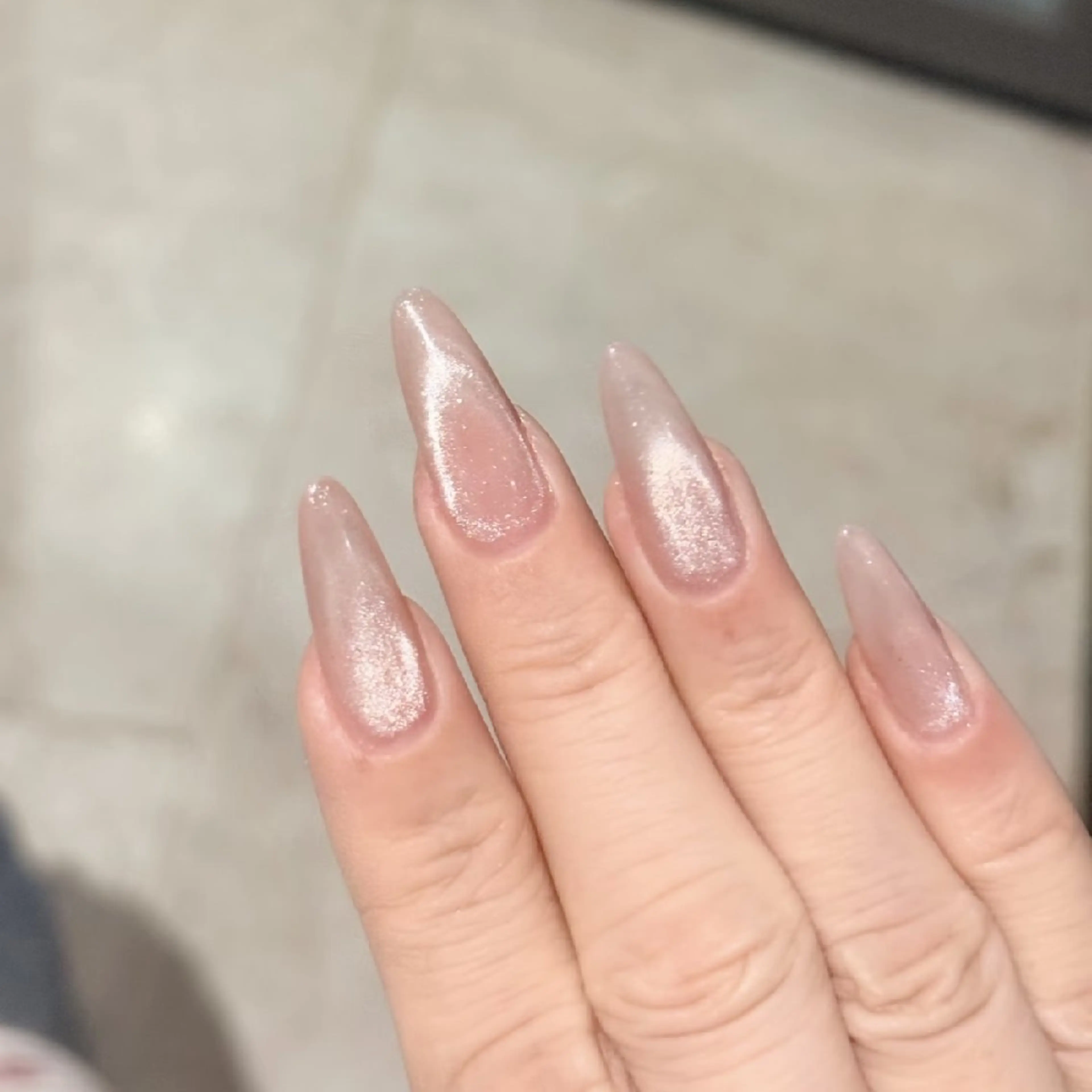 ネイル フレンチネイル ジェルネイル マグネットネイル マグネットフレンチ ニュアンスネイル ハンドネイル 小野 寧々のネイルデザイン