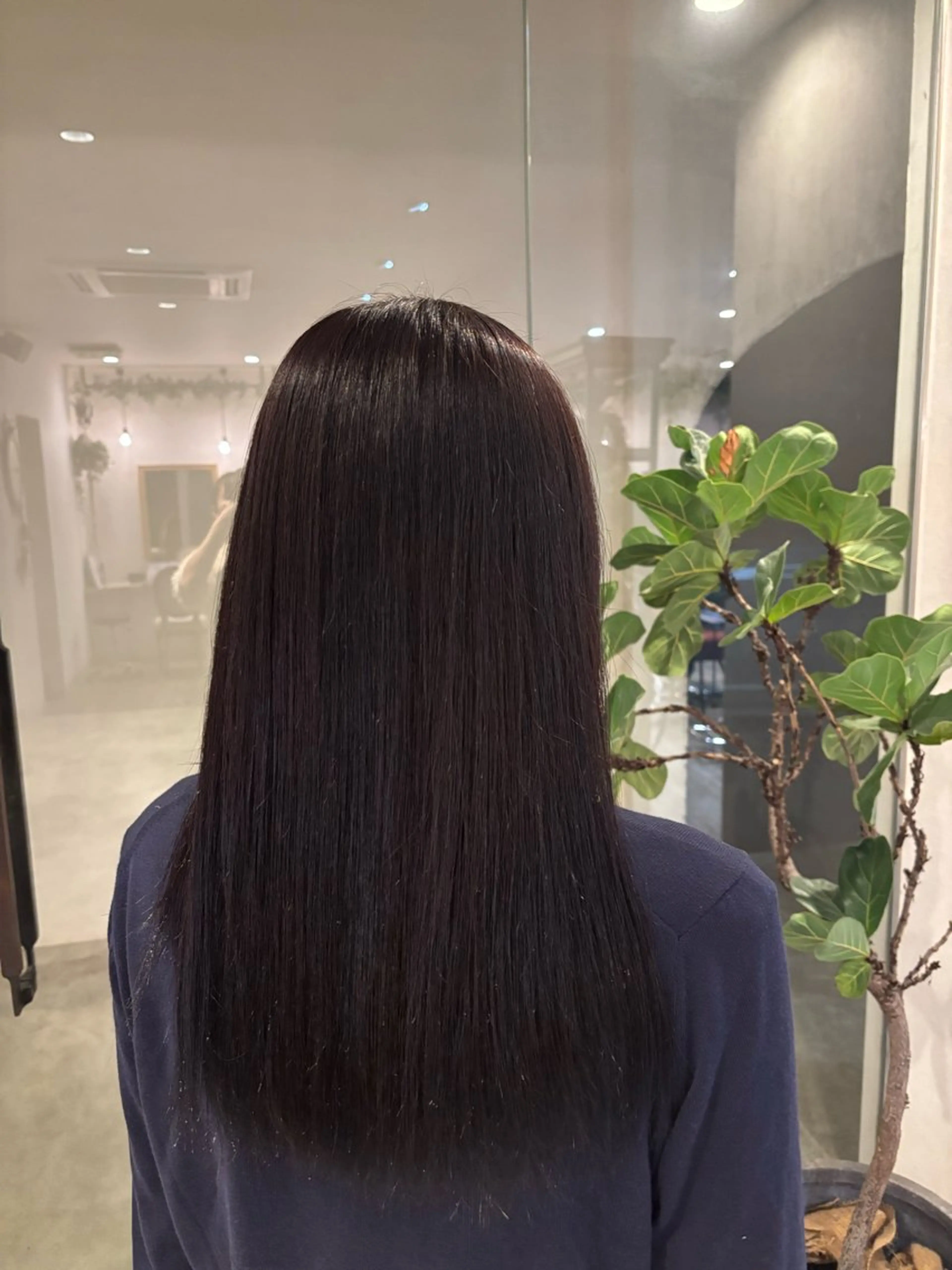 ロング 河田 綺香のヘアスタイル