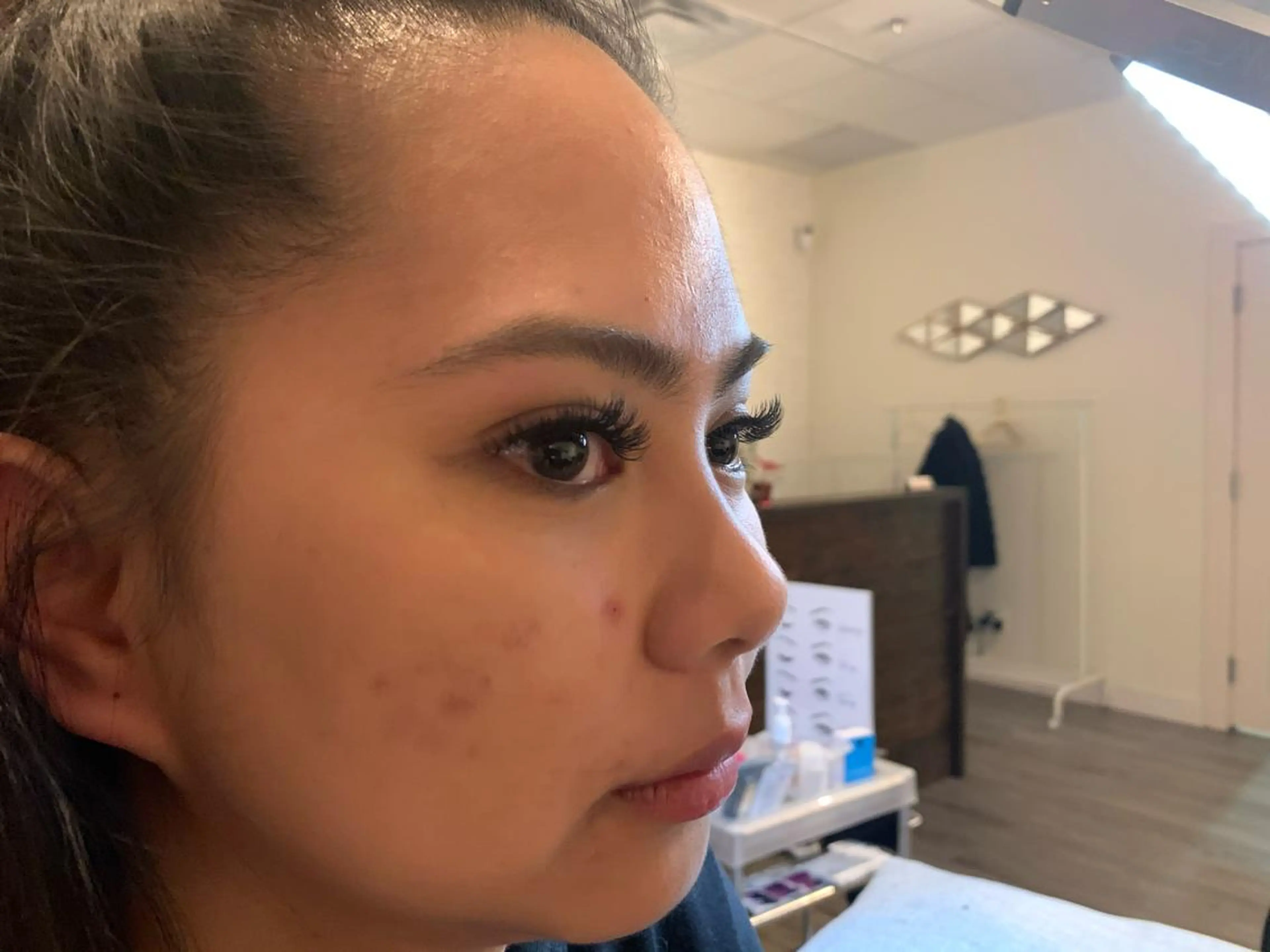 マツエク・マツパ elua eyelashの眉毛・アイブロウイメージ