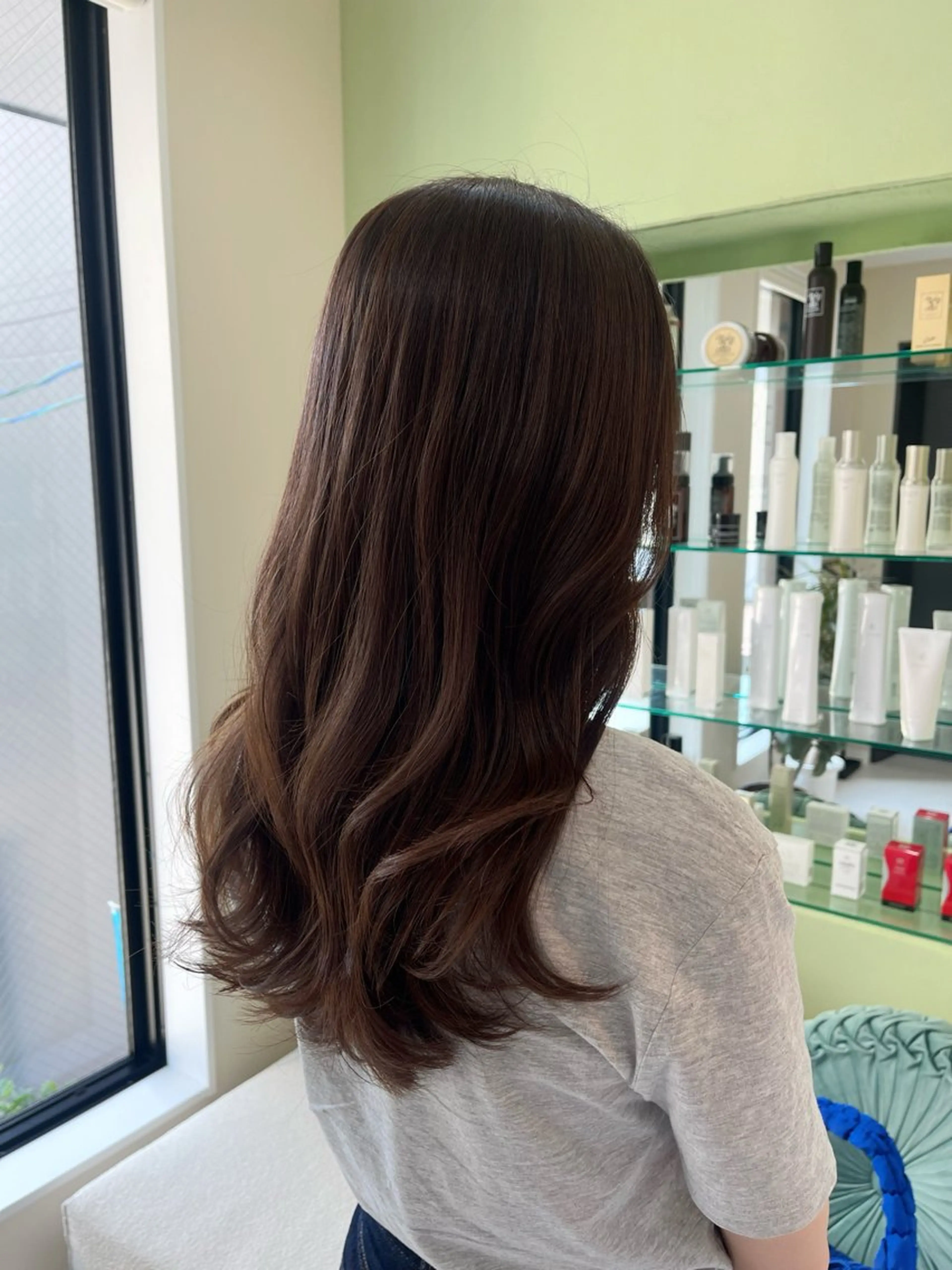 ロング カラー 中村 佳歩のヘアスタイル