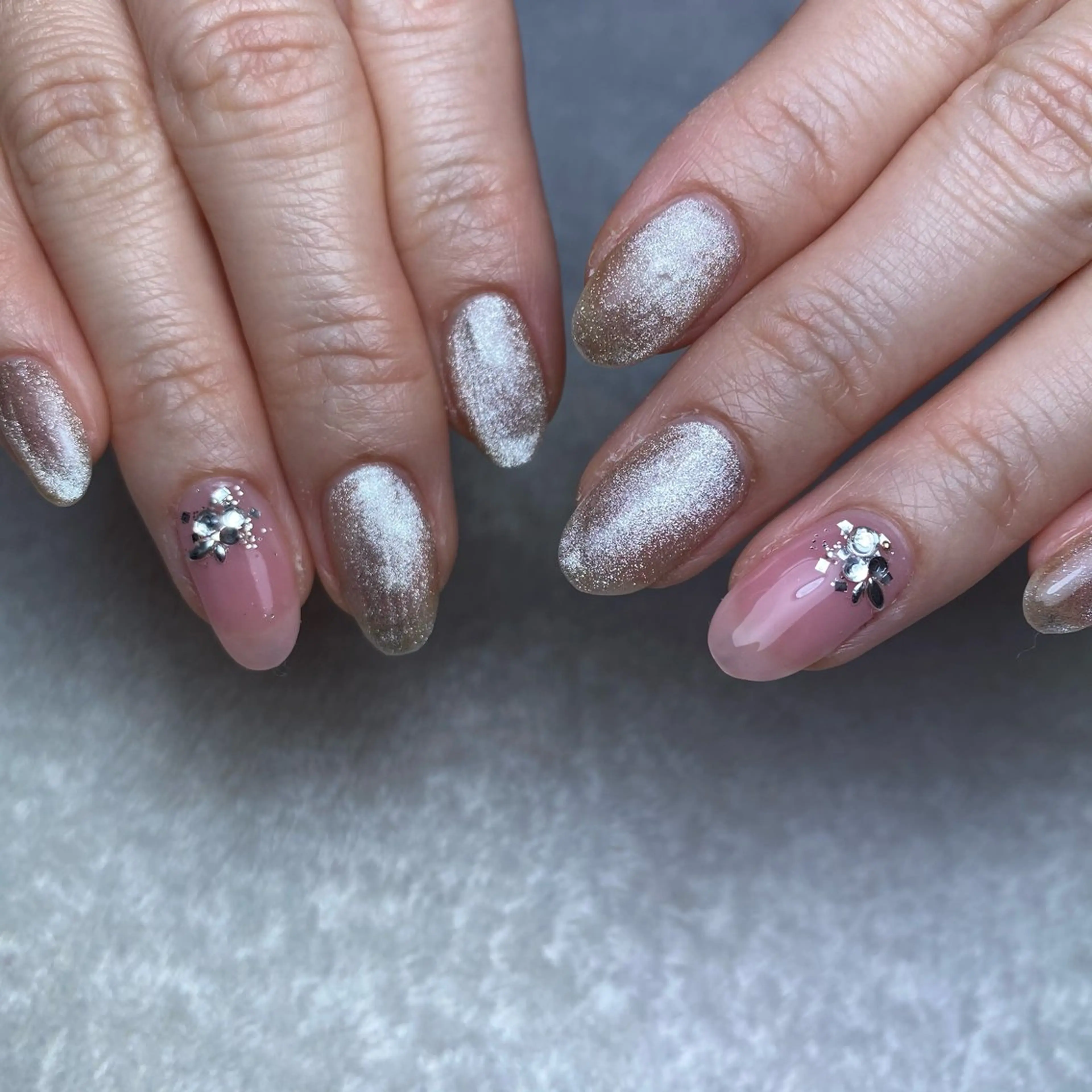 ネイル マグネットネイル 春ネイル ハンドネイル COCO +のエステ・リラクイメージ