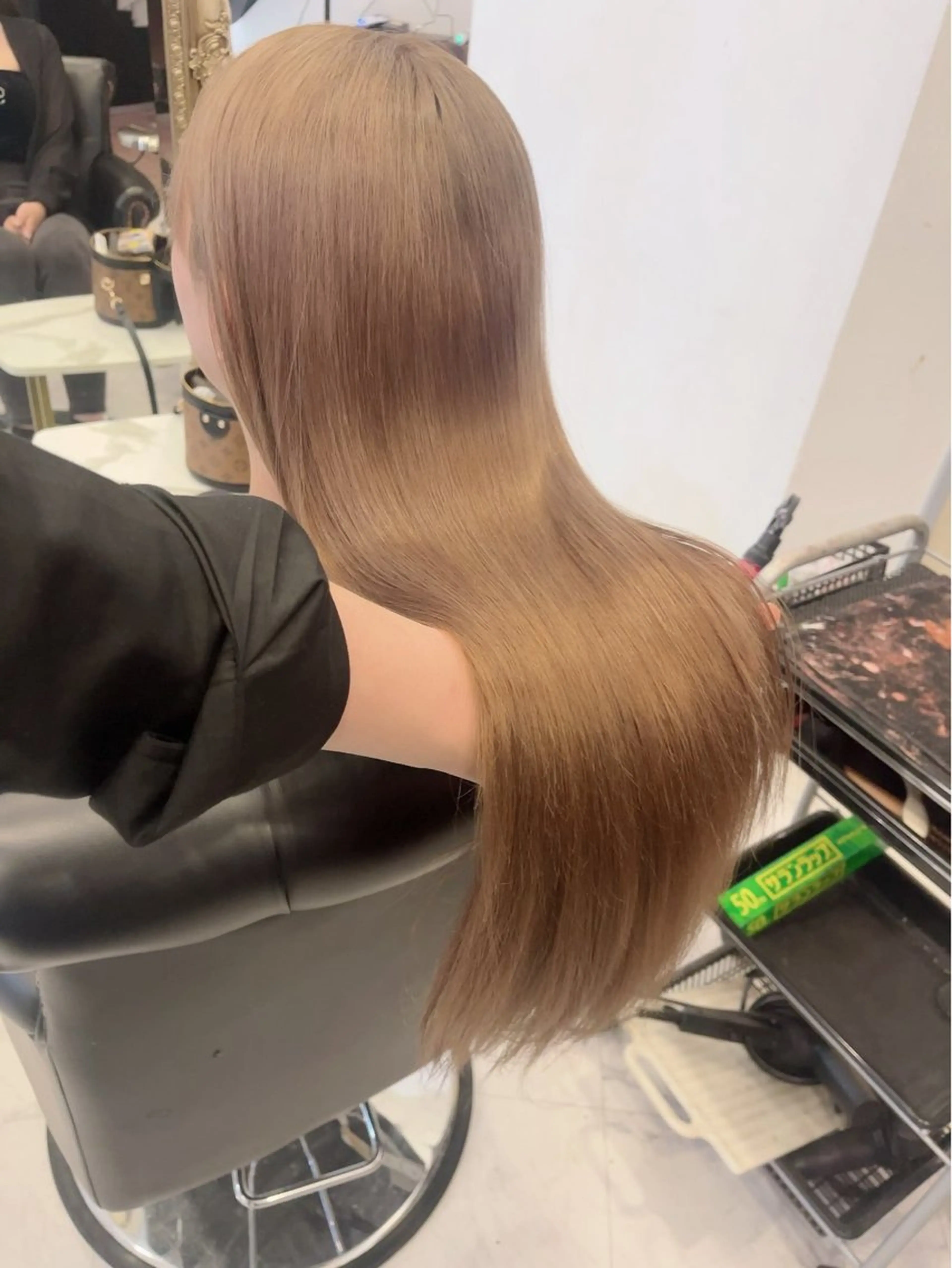 ロング カット ヘアカラー トリートメント 💎JADE GRACE💎のヘアスタイル