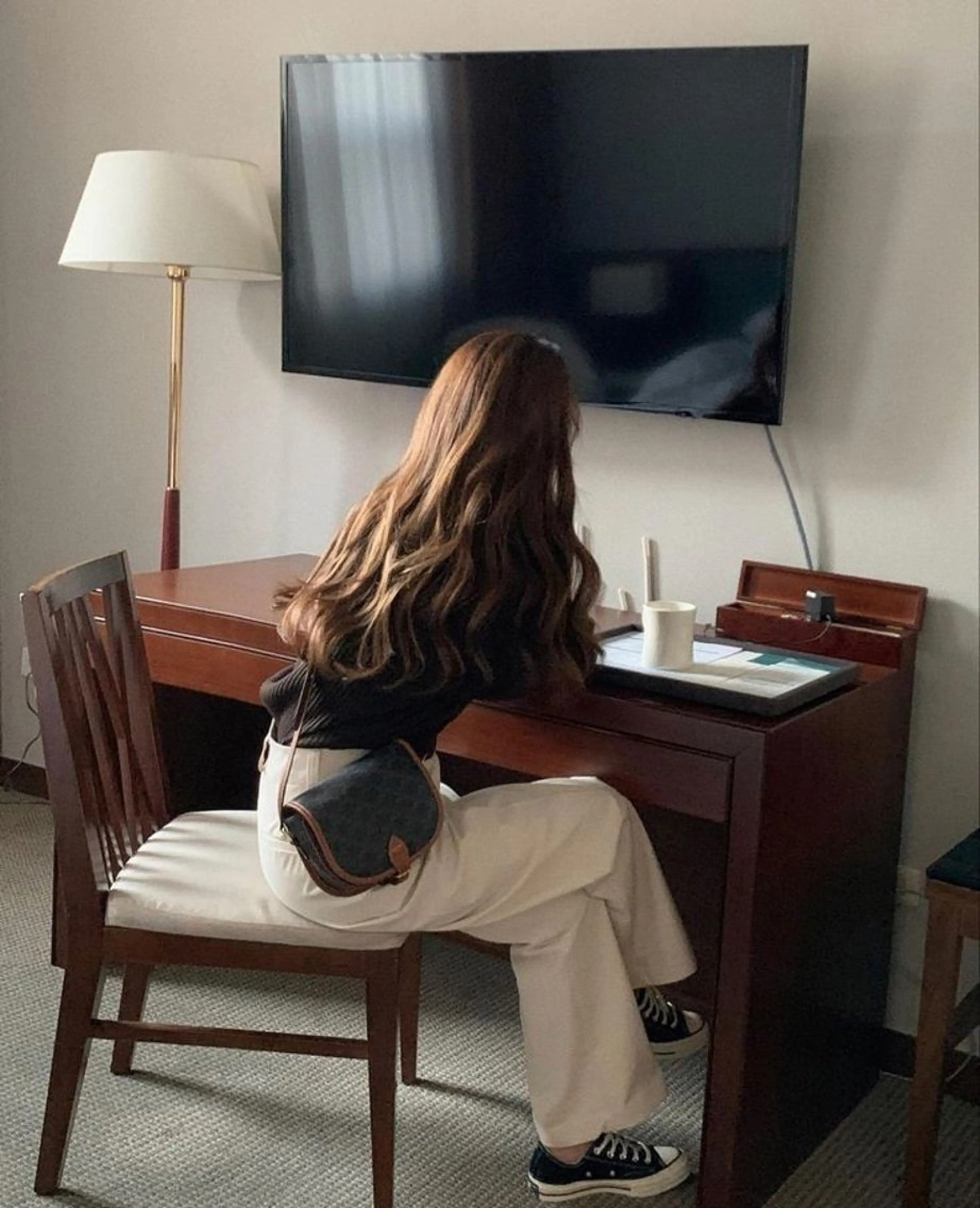 セミロング カラー オリーブカラー ピンクカラー カット ヘアカラー トリートメント 髪質改善美容師が作る 透明感カラー杉山太貴のヘアスタイル