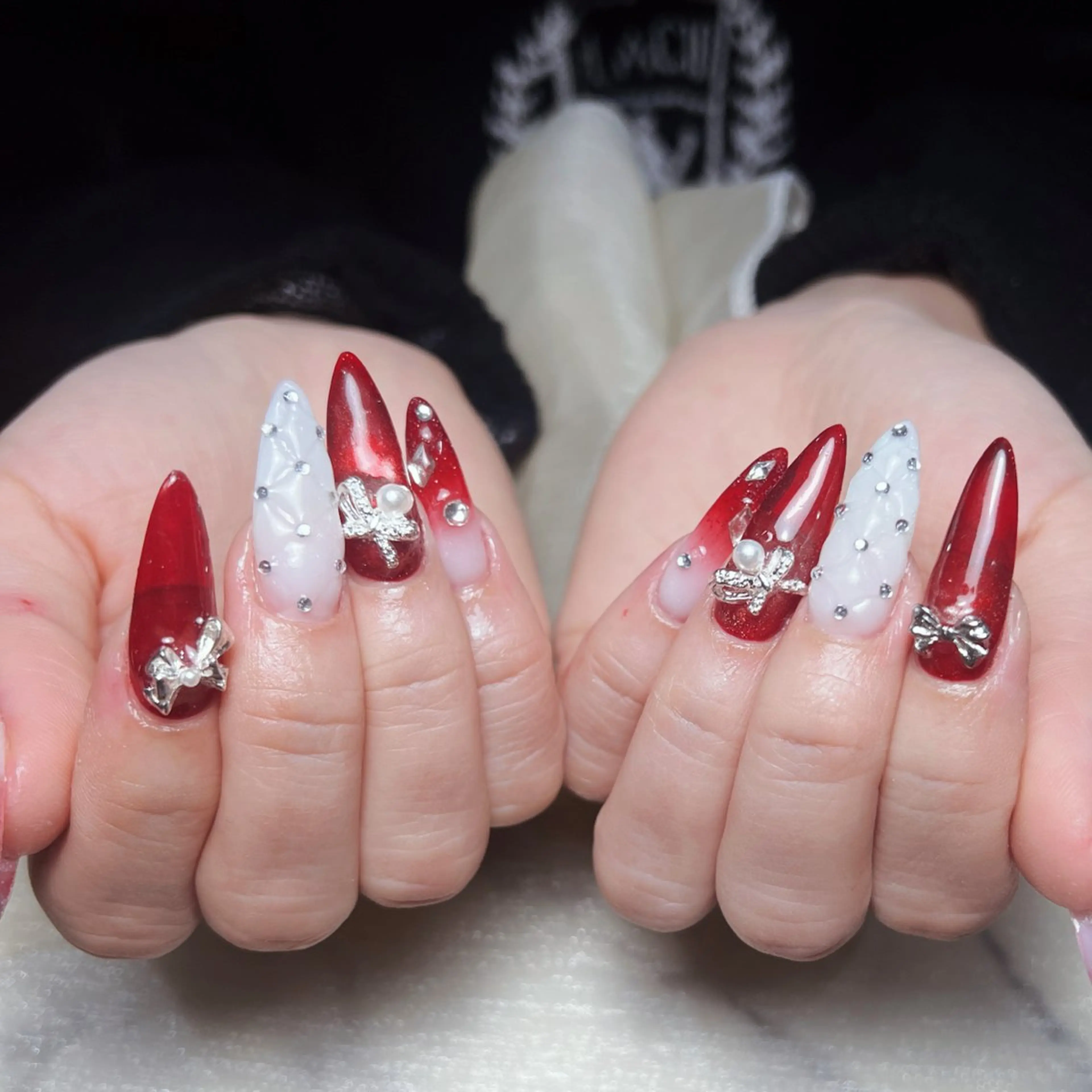 ネイル ドット 長さ出し フレンチネイル 韓国ネイル ワンホンネイル Kawaii Chiba nailのネイルデザイン