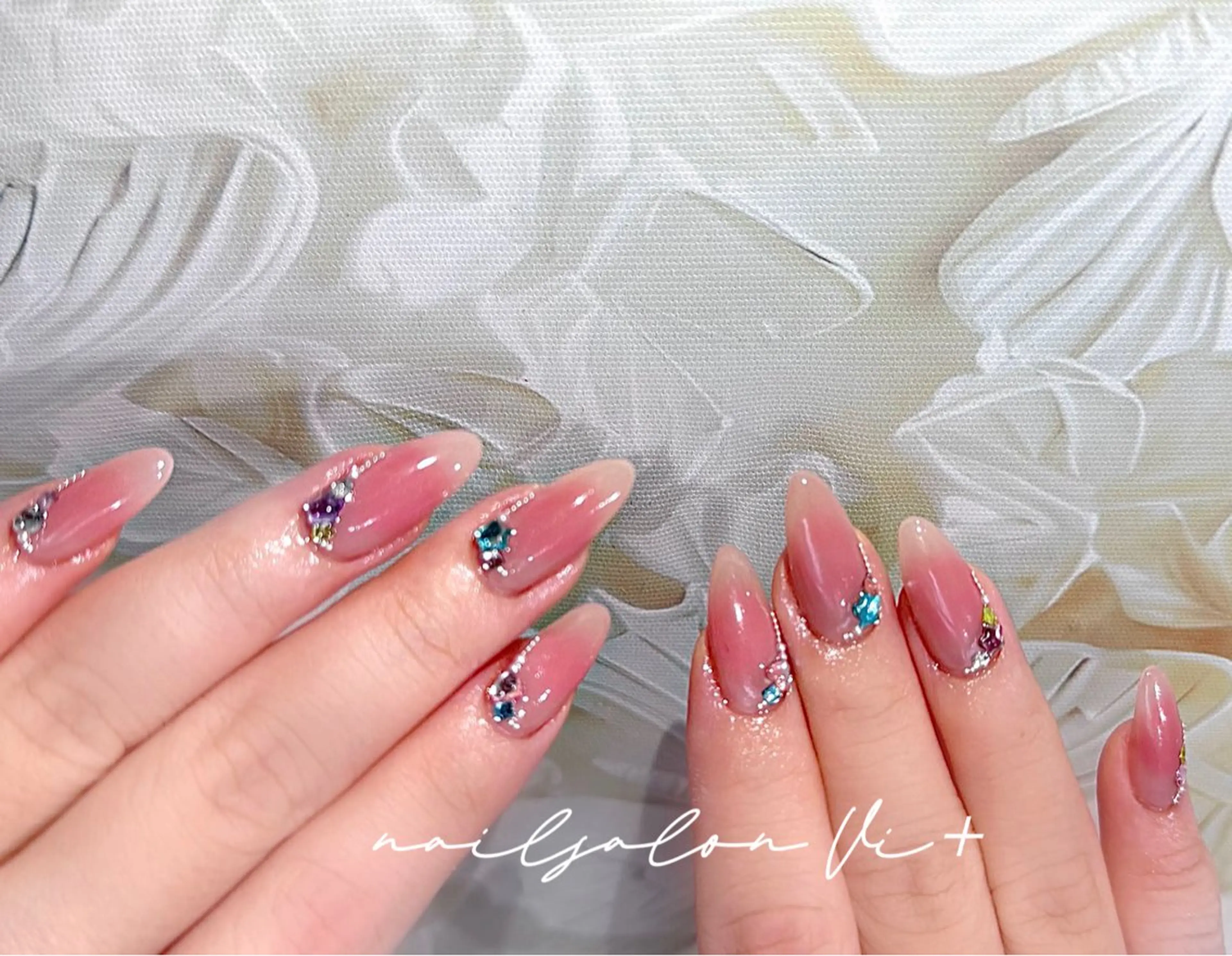 ネイル ハンドネイル ✨Nailsalon Vi+✨のネイルデザイン