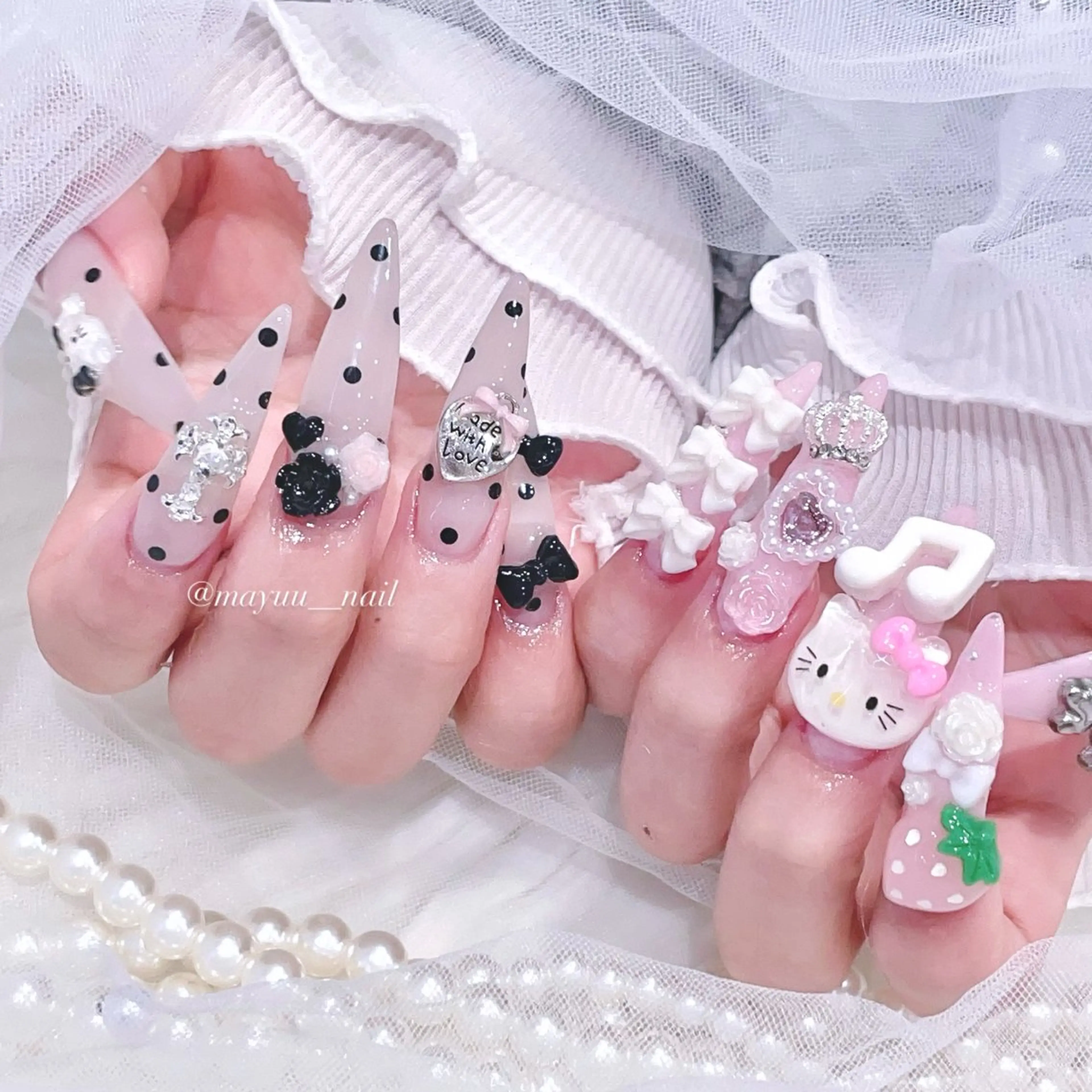 ネイル ハンドネイル 🎀 Mayu 🎀痛ネイルのネイルデザイン