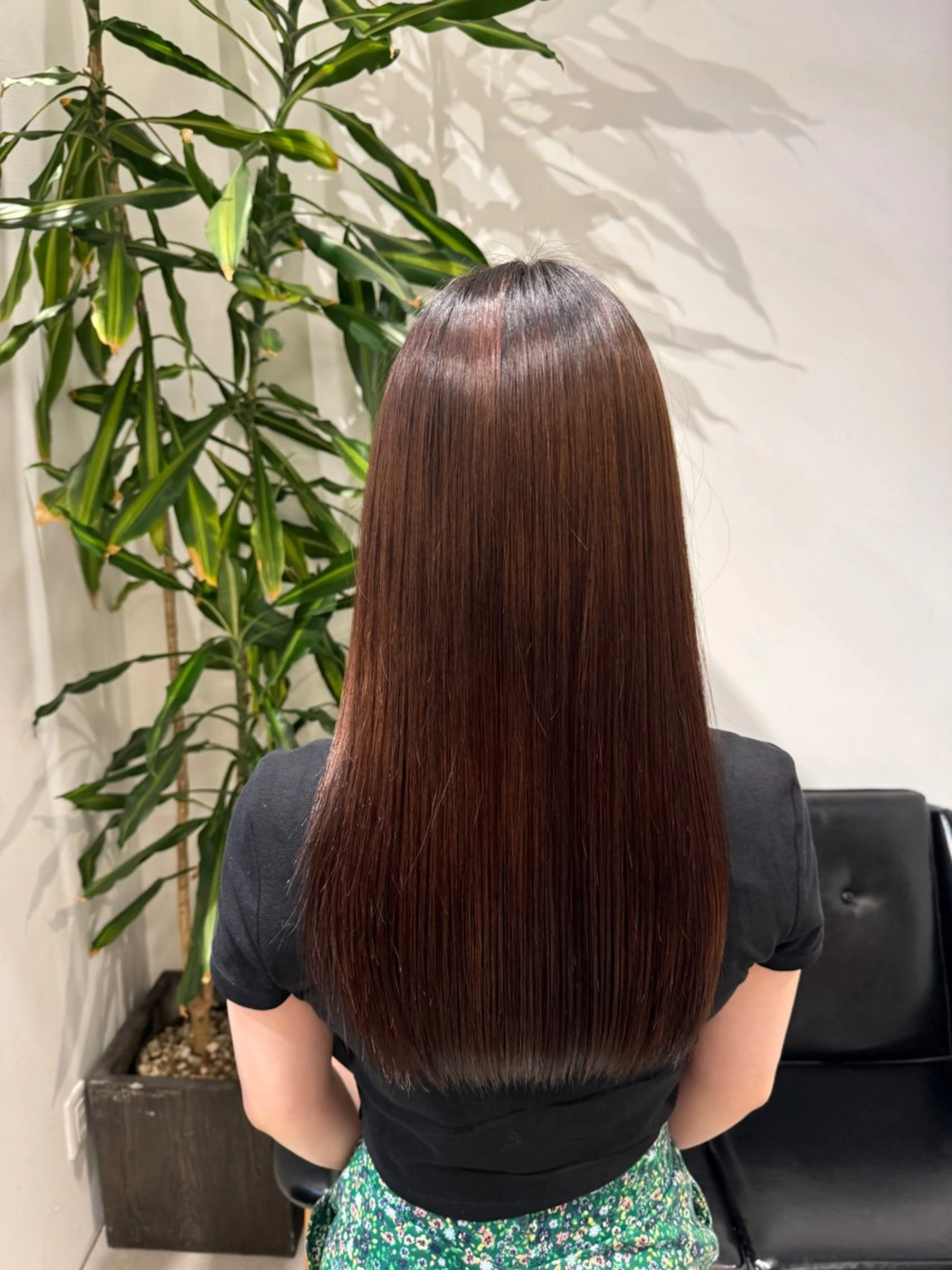 ロング パーマ 酸性ストレート ストレートパーマ 黒岩 珠奈のヘアスタイル