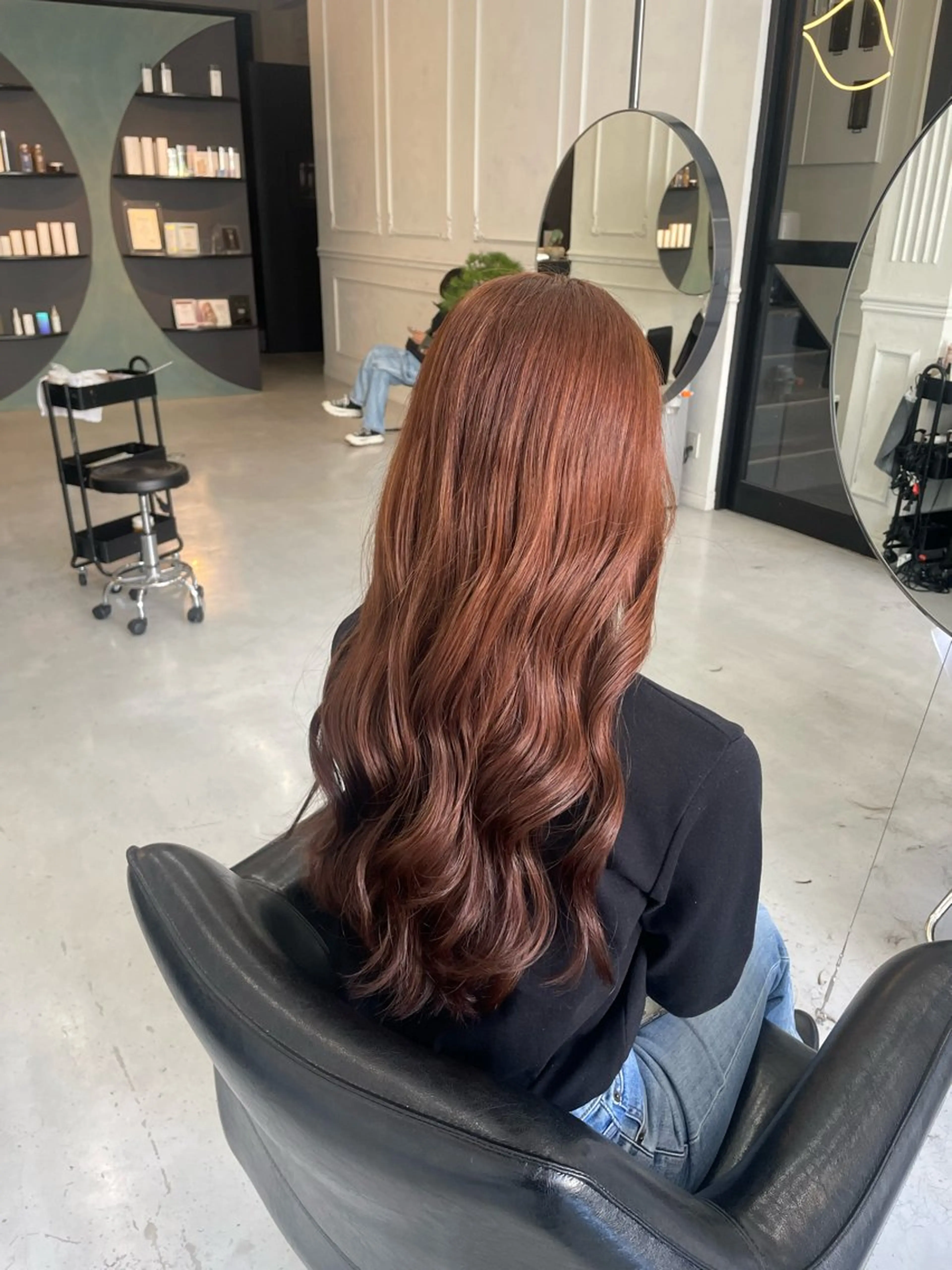 ロング ヘアカラー MaisonHALU さくらのヘアスタイル