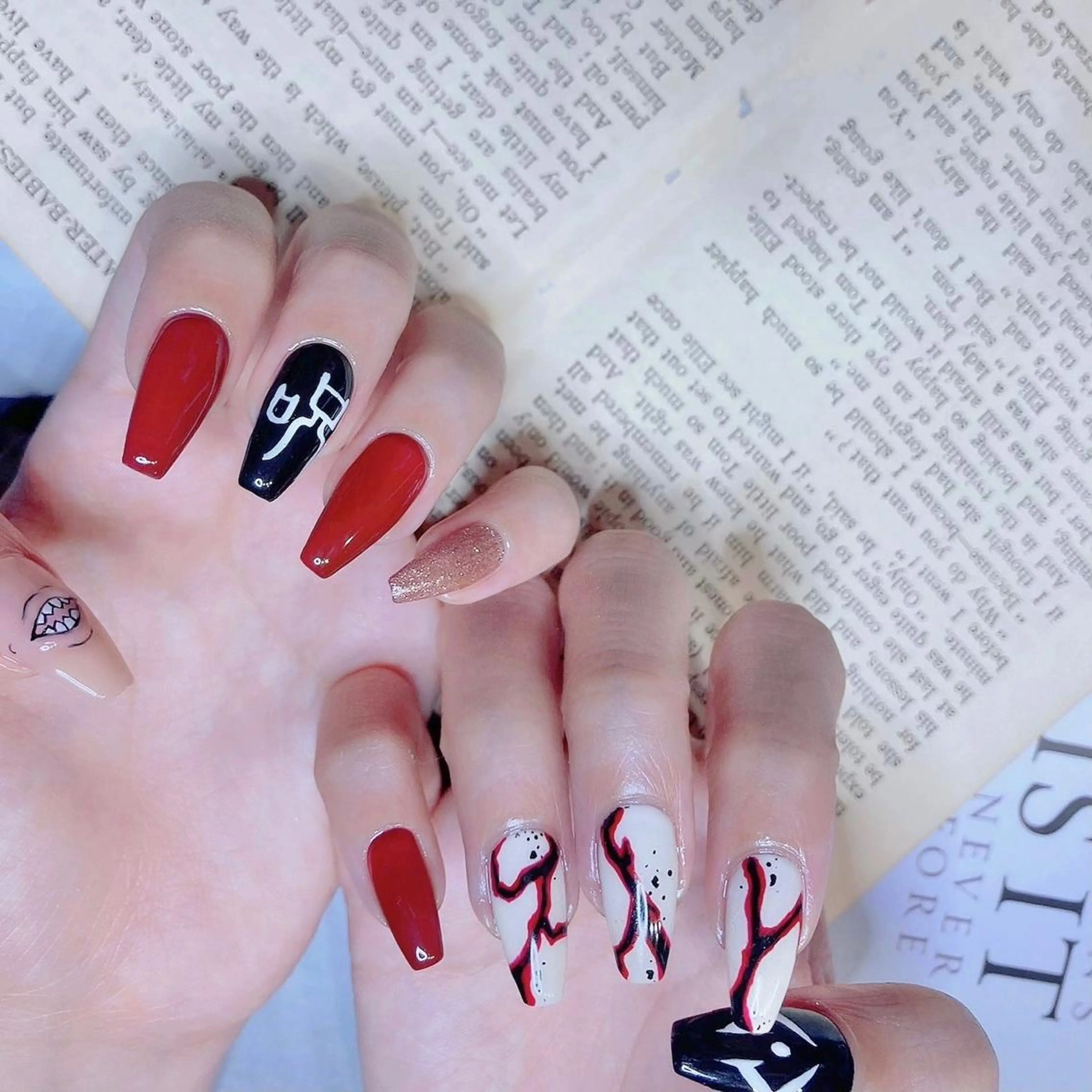 ネイル NOI ROUGEのネイルデザイン