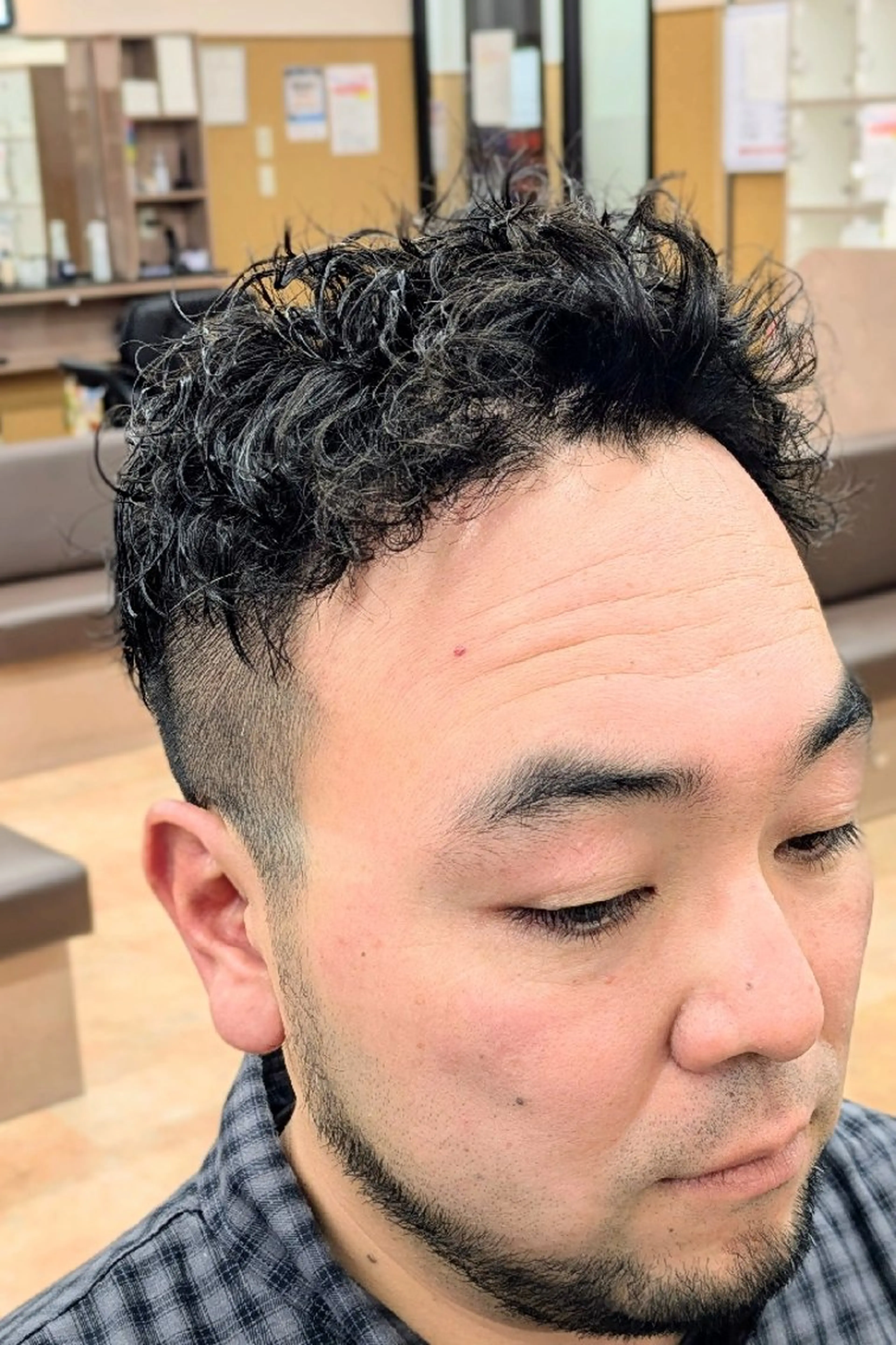 ショート パーマ 理容プラージュ燕三条 福井のヘアスタイル